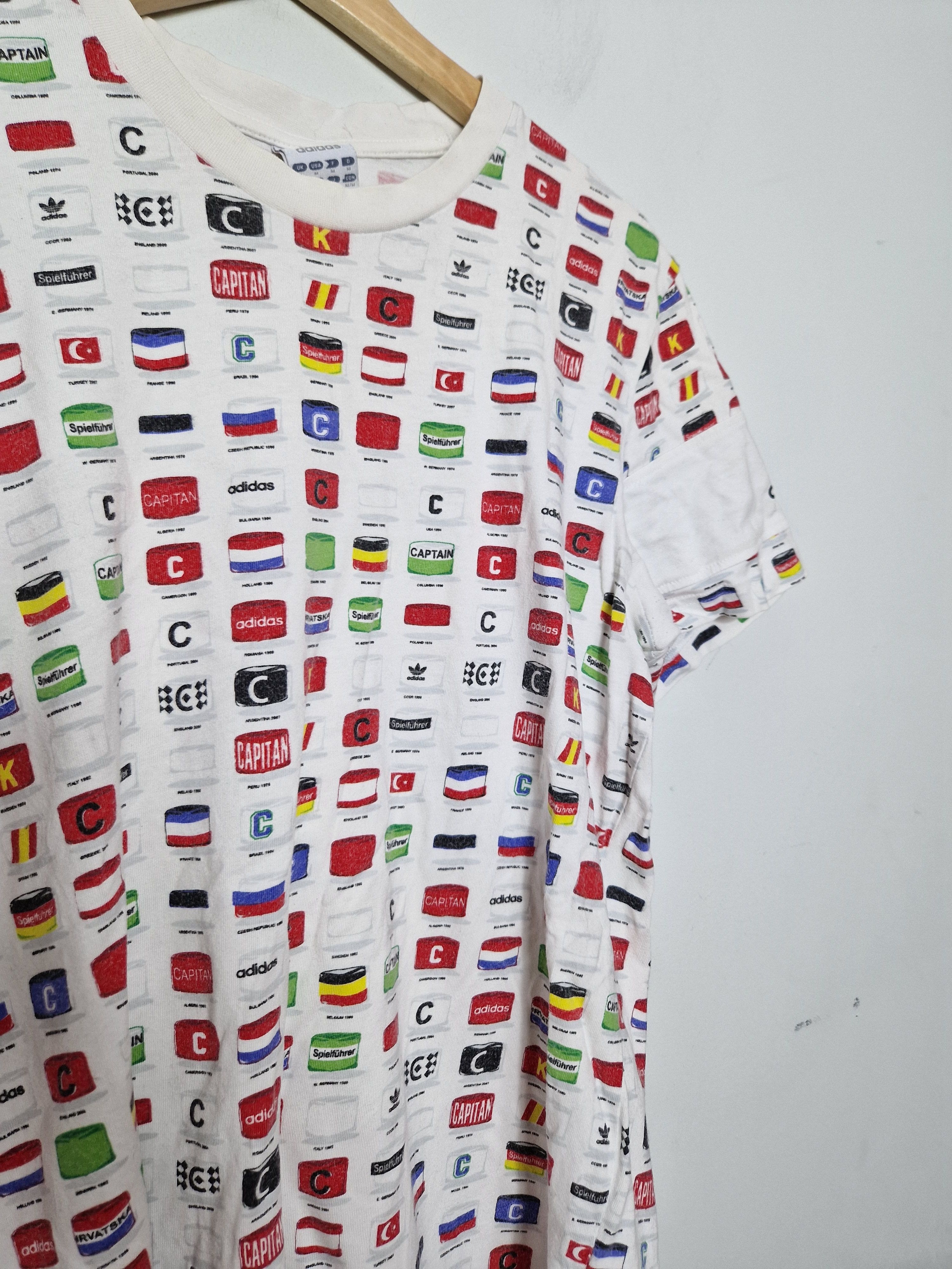 Adidas × Vintage Adidas vintage y2k tee Size US M / EU 48-50 / 2 - 3 Thumbnail