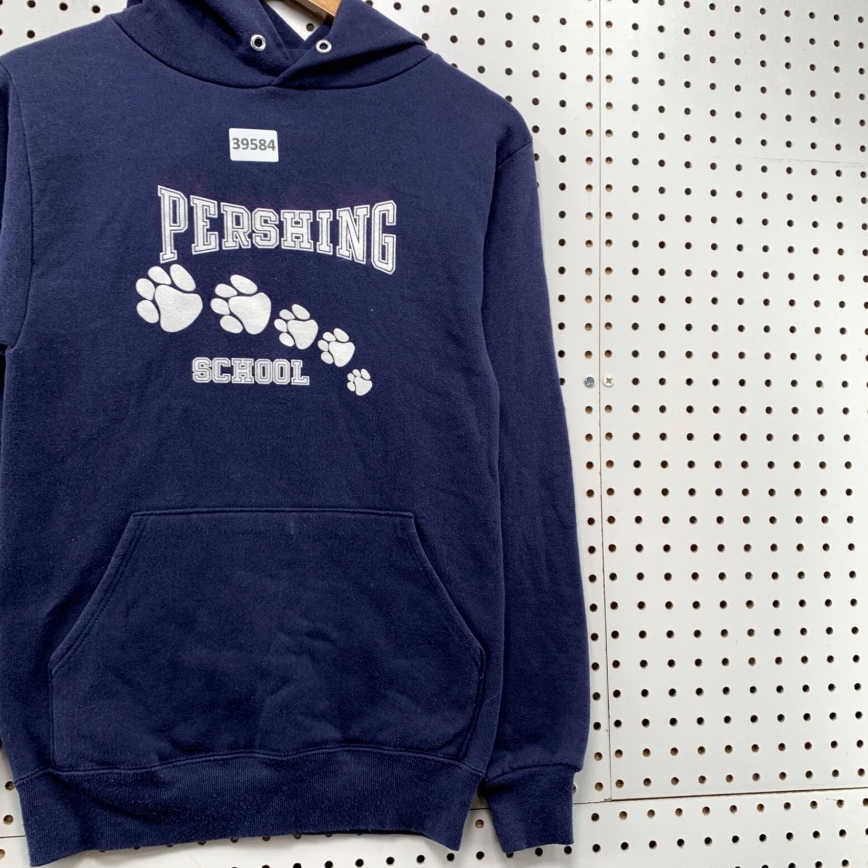 Jerzees VINTAGE Pershing School Hoodie Mens Small Blue Paw Print Graphic USA 90s Hoodie Mens S Blue Paw Print 90s School VTG 90s USA Size US S / EU 44-46 / 1 - 4 Thumbnail
