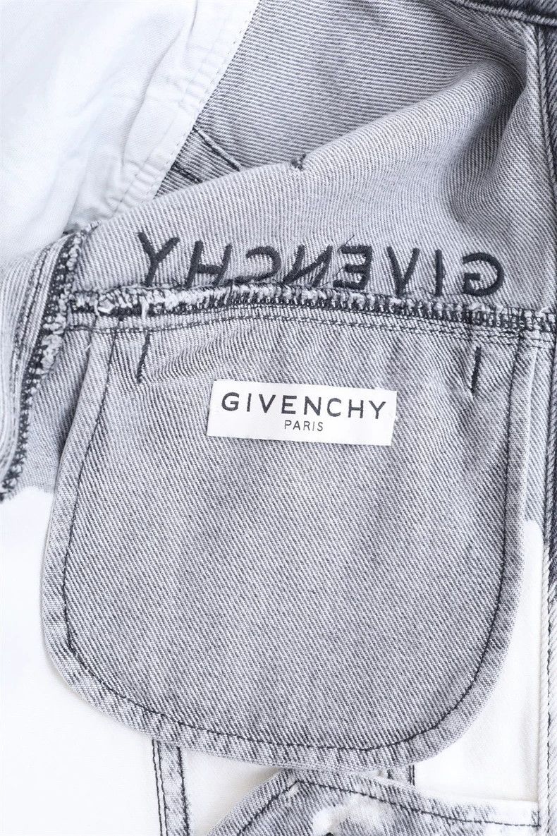Givenchy Givenchy Brand New Unused Authentic White and Grey Patchwo Size US M / EU 48-50 / 2 - 7 Thumbnail