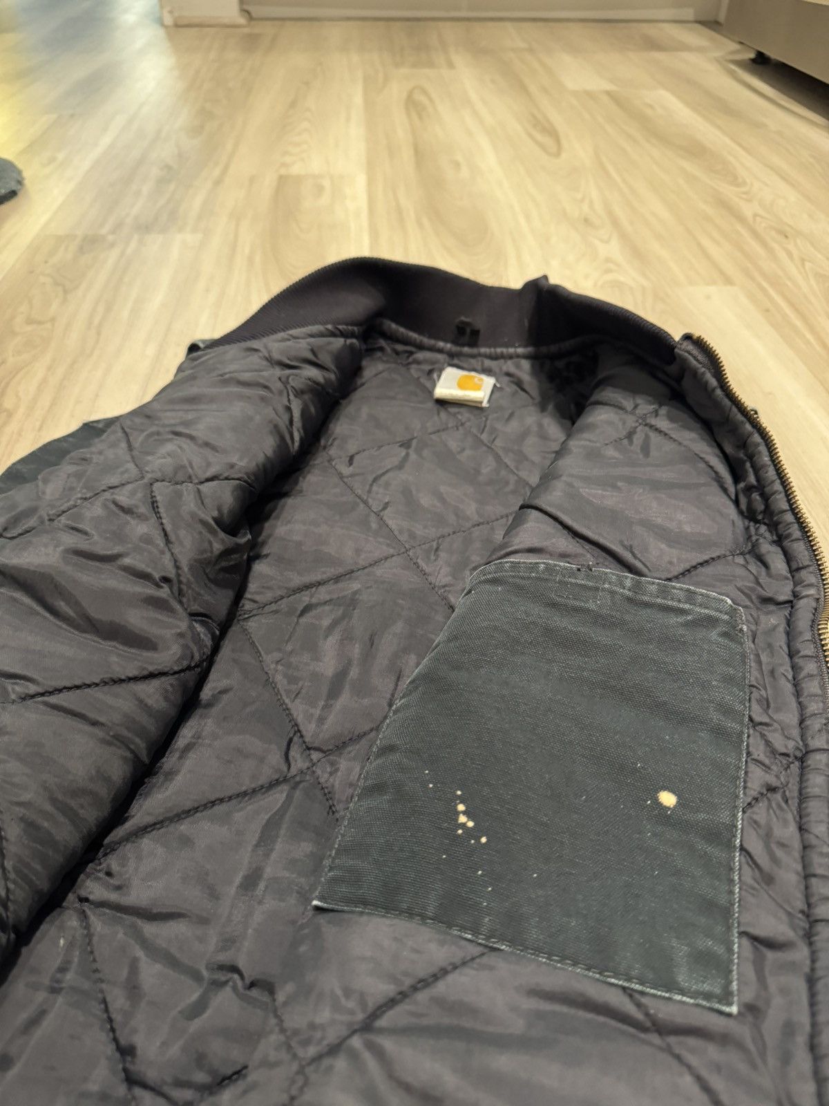 Carhartt Vintage Carhartt Distressed Detroit Vest Quilted Thrashed XL Size US XL / EU 56 / 4 - 7 Thumbnail