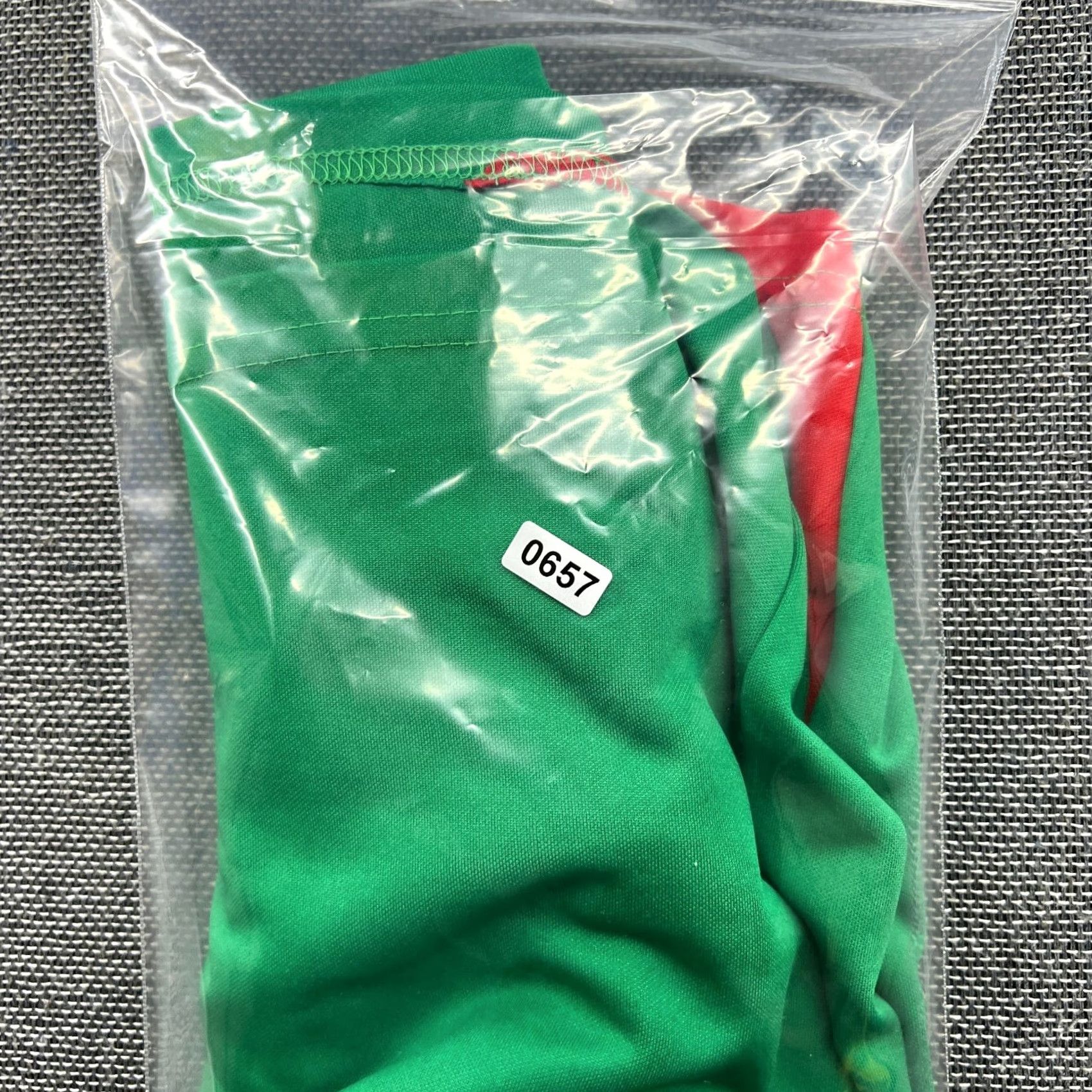 Puma VINTAGE Puma Football Shirt Mens Jersey Green Small 10 Mexico Shirt Short Sleeve Moisture Wicking Quick Dry Athletic Polo T-Shirt Football Mens Size US S / EU 44-46 / 1 - 3 Thumbnail