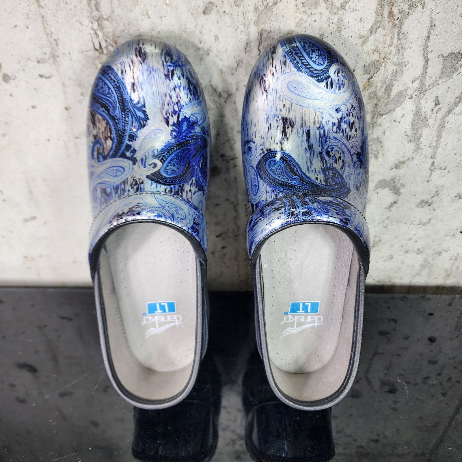 Dansko MSRP $140 Dansko Pro LT Patent Leather Blue Silver Paisley Size US 7 / IT 37 - 3 Thumbnail
