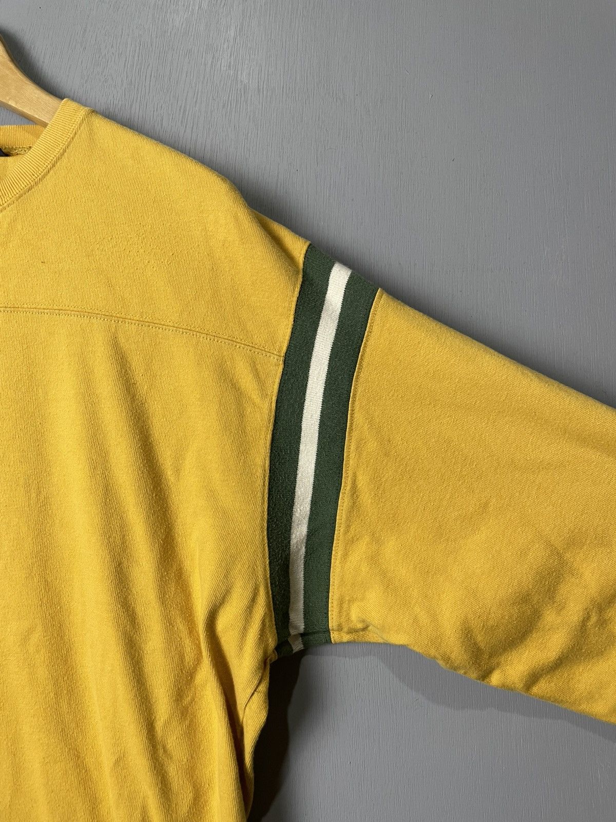 American Eagle Outfitters Vintage American Eagles Outfitters long sleeve footballshirt Size US XL / EU 56 / 4 - 3 Thumbnail
