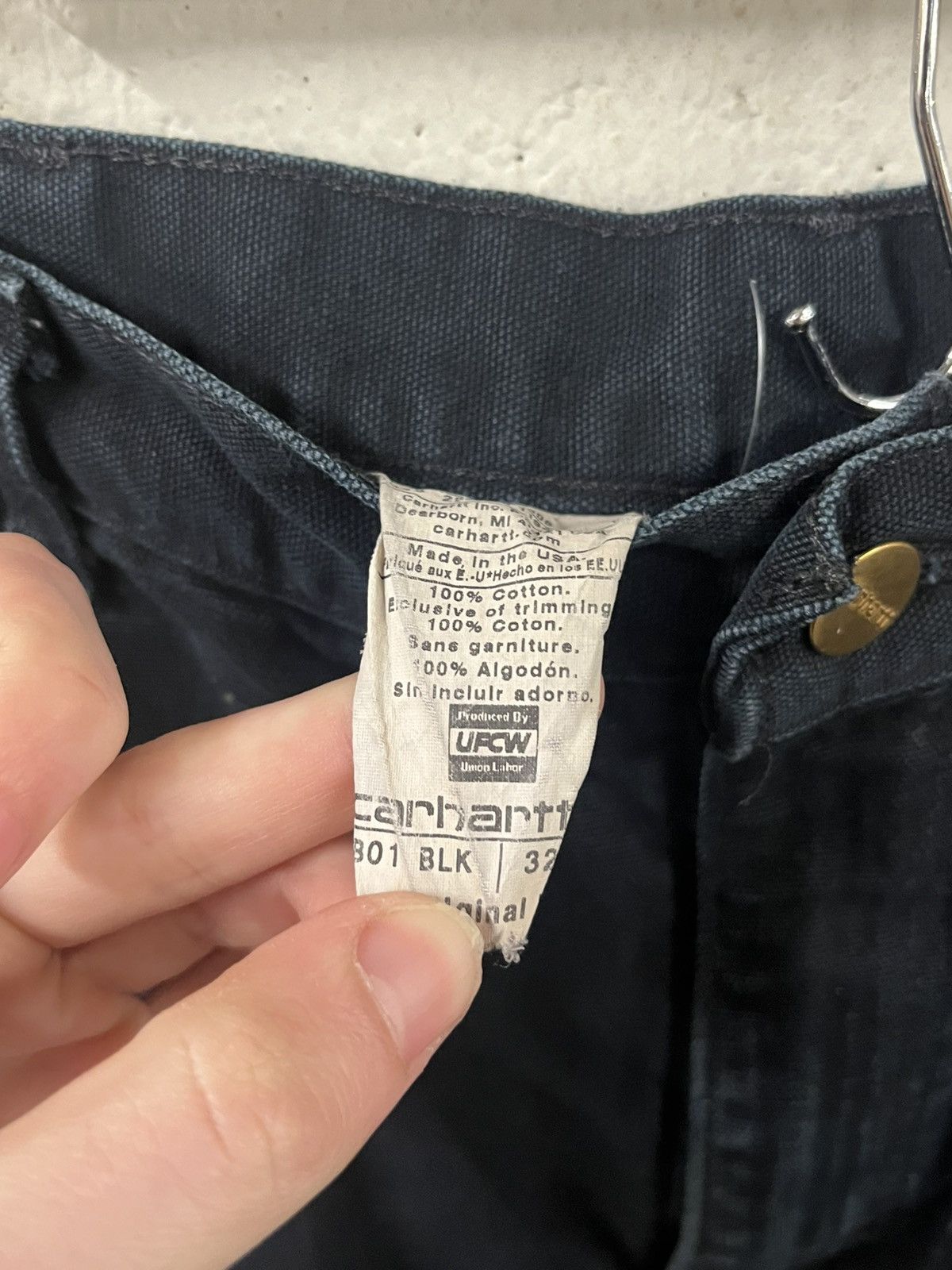 Carhartt Carhartt double knees thrashed and faded black rare skater Size US 30 / EU 46 - 14 Thumbnail