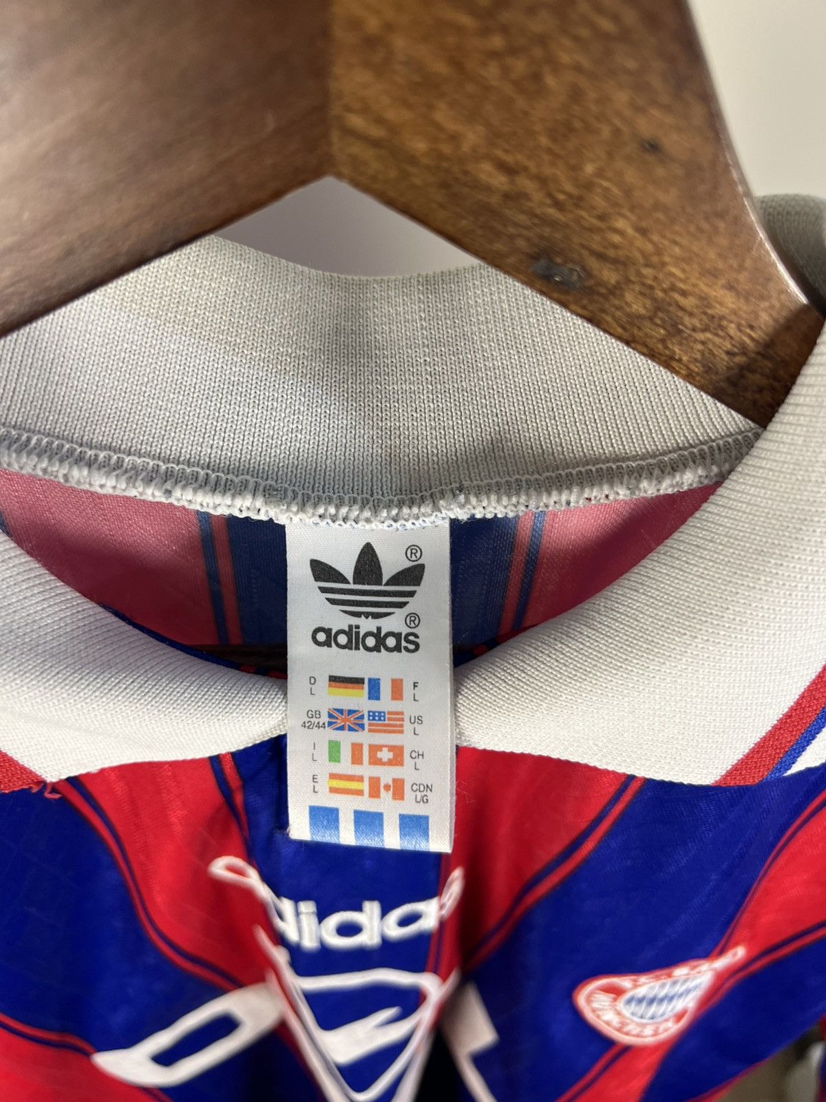 Adidas Bayern Munich 1995 Soccer #18 Klinsmann Adidas Jersey Sz L Size US L / EU 52-54 / 3 - 15 Thumbnail