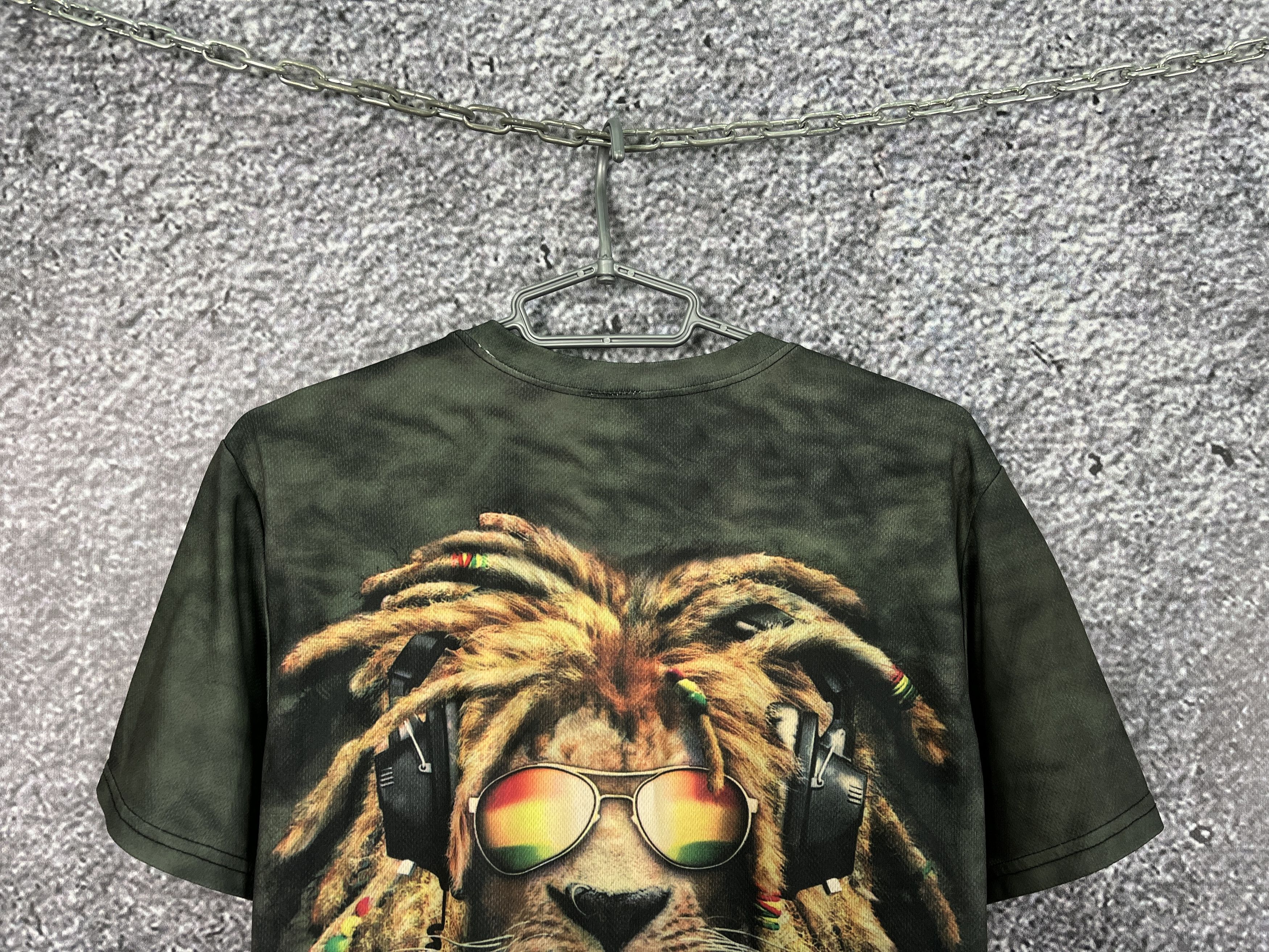 Vintage Men’s Rasta Tiger T-Shirt Big Logo Lion Jamaica Y2K Size XL Size US XL / EU 56 / 4 - 7 Thumbnail