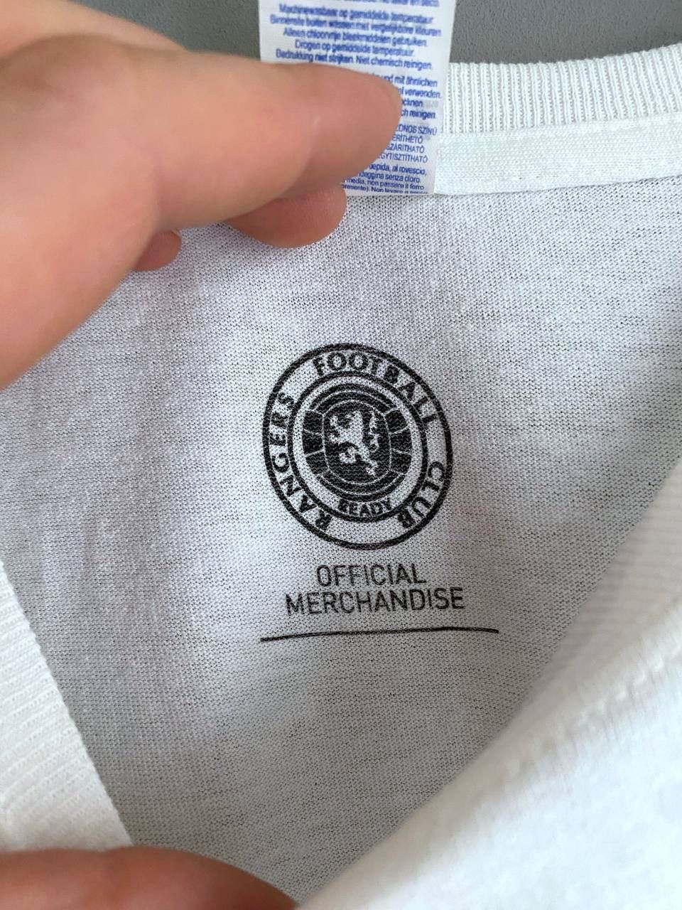 Umbro Rangers Official Merchandise T-Shirt Autograph #5 WALLACE XL Size US XL / EU 56 / 4 - 6 Thumbnail