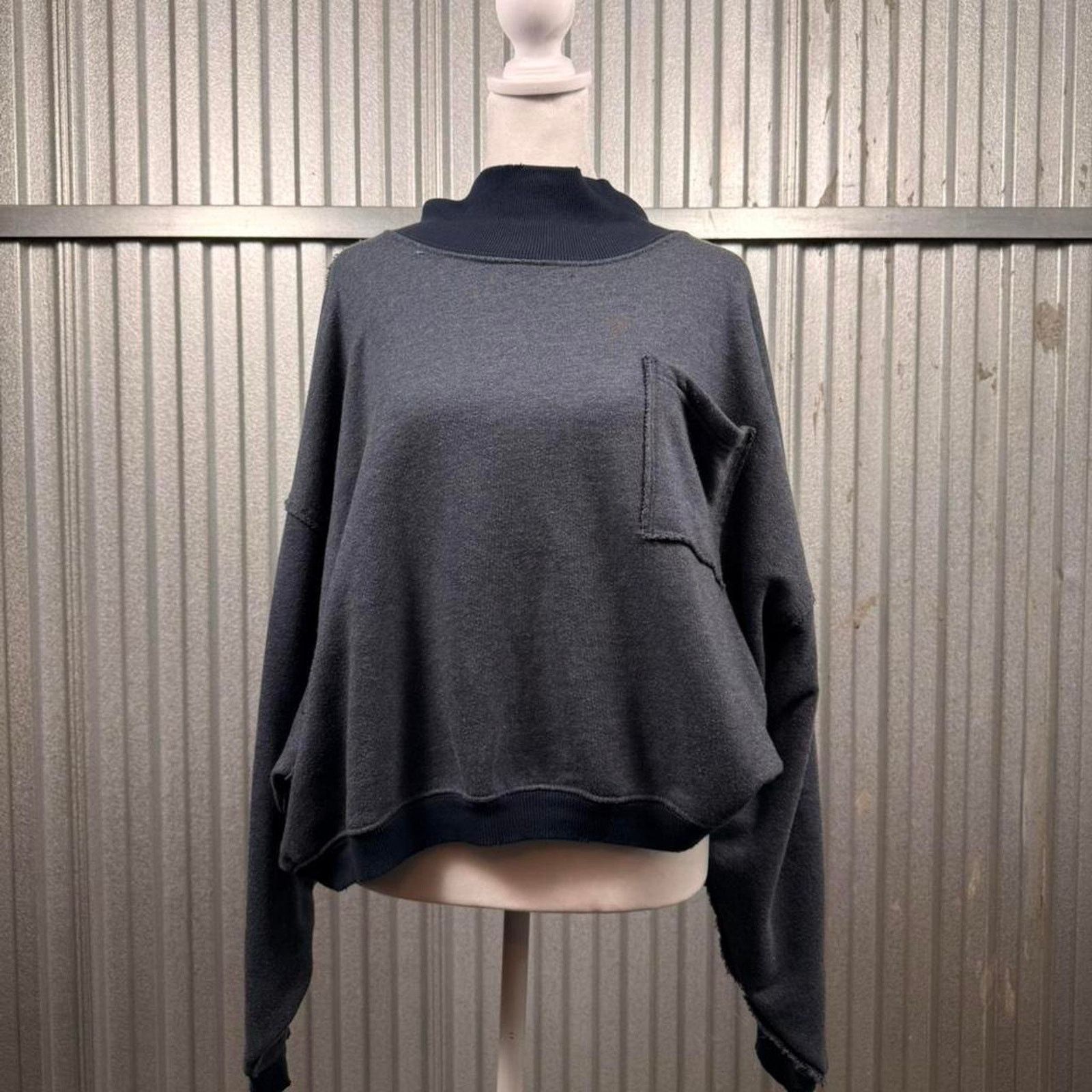 Free People Free people black oversized sweatshirt Size L / US 10 / IT 46 - 1 Thumbnail