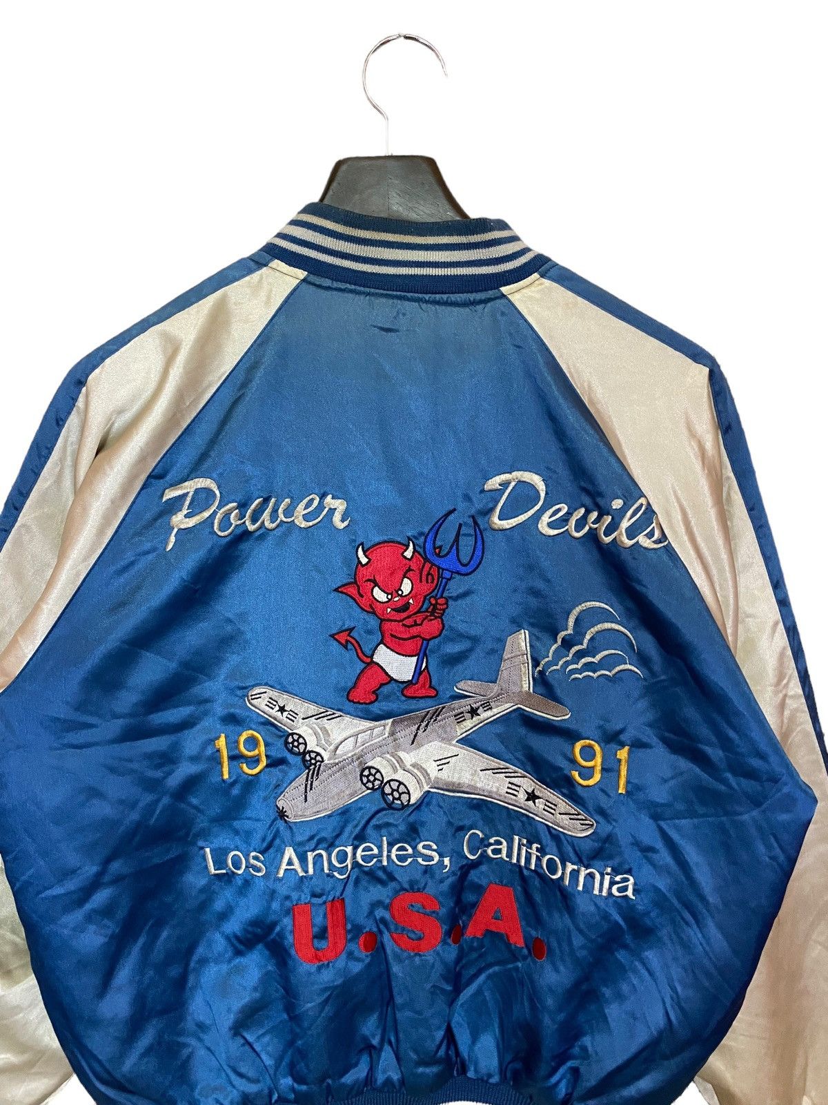 Japanese Brand × Traditional Weatherwear Vintage sukajan devil emboidery jacket satin very rare Size US L / EU 52-54 / 3 - 8 Thumbnail