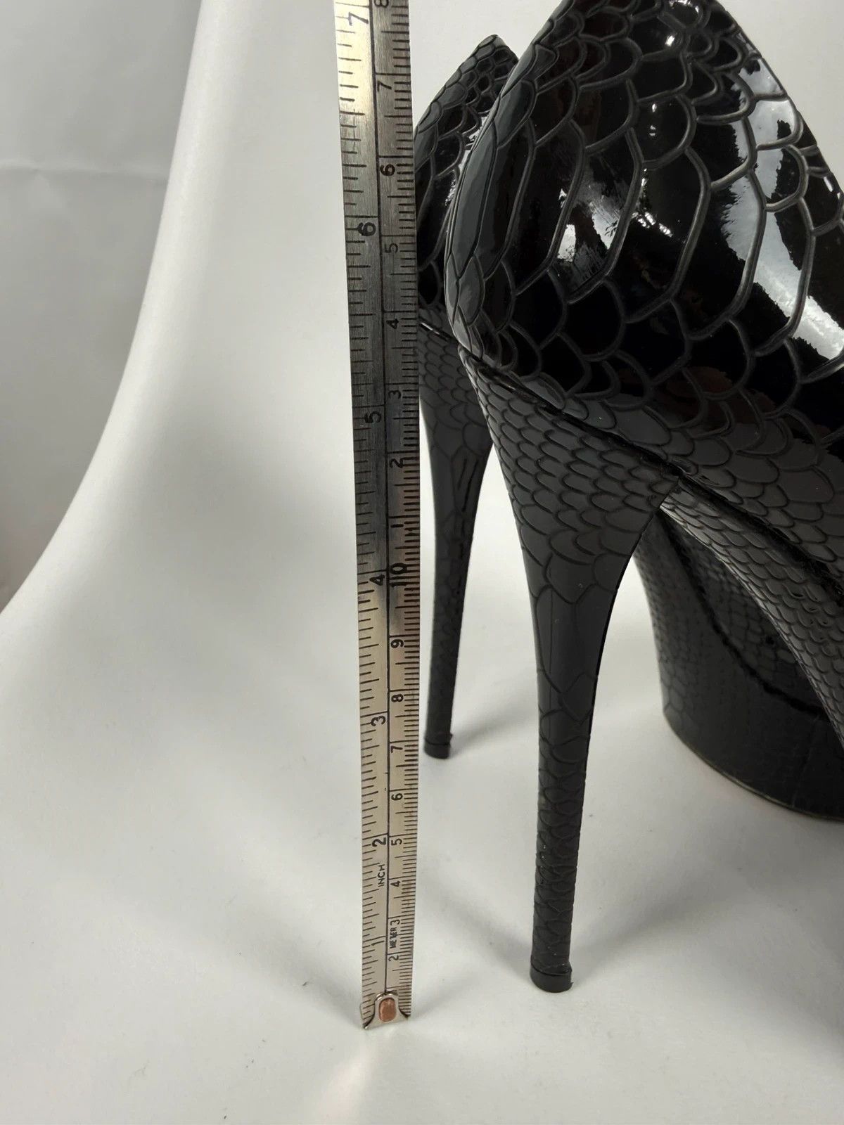 Casadei Casadei Embossed Platform Heels size 36 Size US 6 / IT 36 - 9 Thumbnail