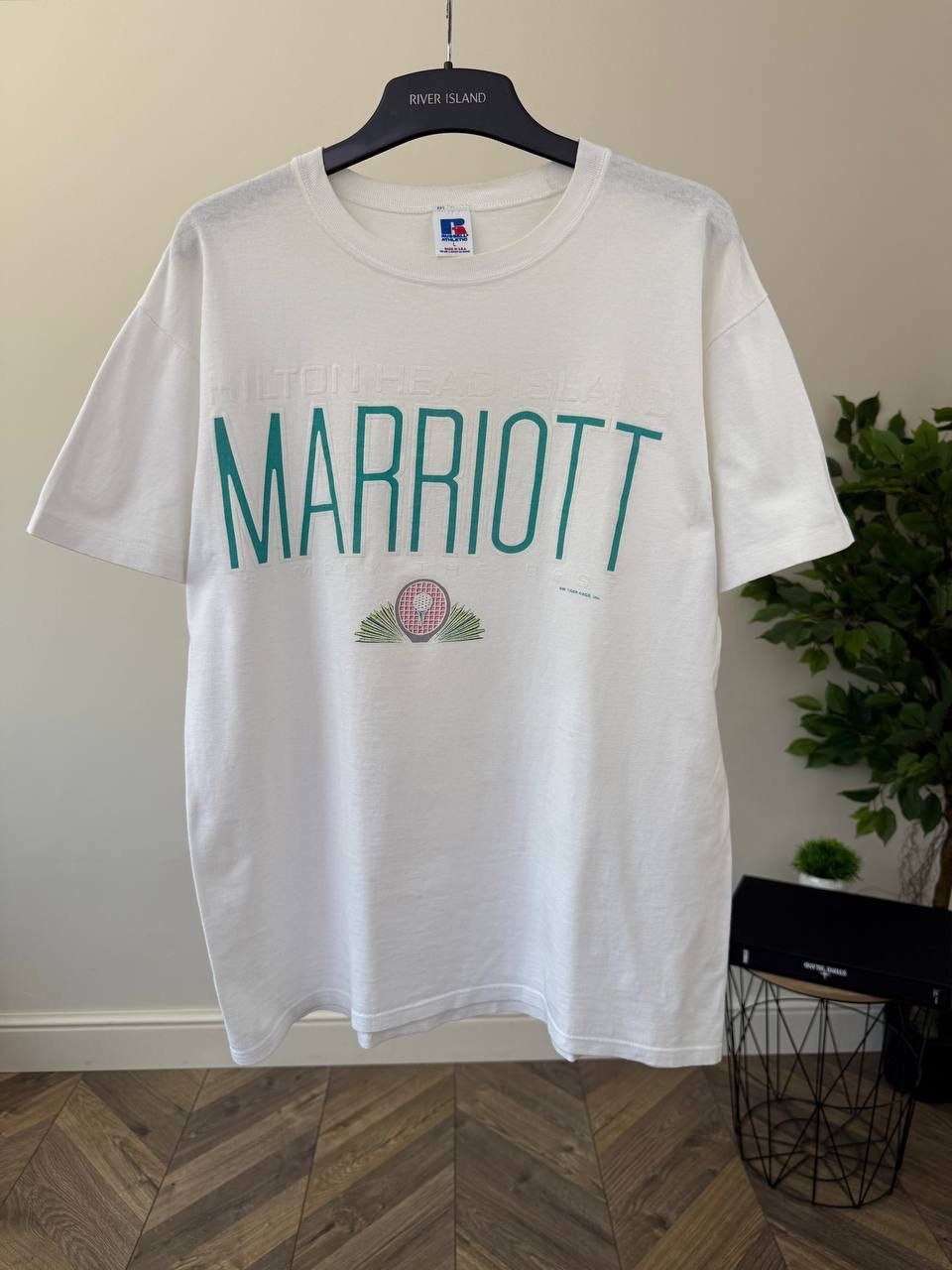 Russell Athletic Vintage Russell Hilton Head Island Marriott T-Shirt Size US L / EU 52-54 / 3 - 1 Thumbnail