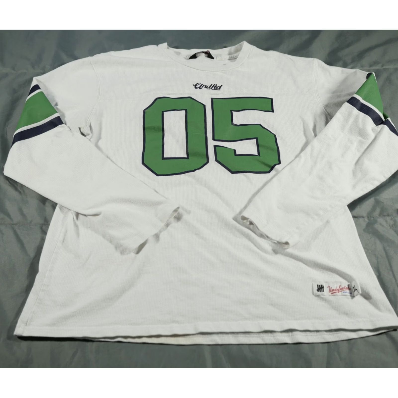 Undefeated VINTAGE Undefeated Sweater Mens XL White Green Pullover Sweatshirt Waffle Knit Logo Crewneck Knit Cotton Modern Classic Streetwear Size US XL / EU 56 / 4 - 2 Thumbnail
