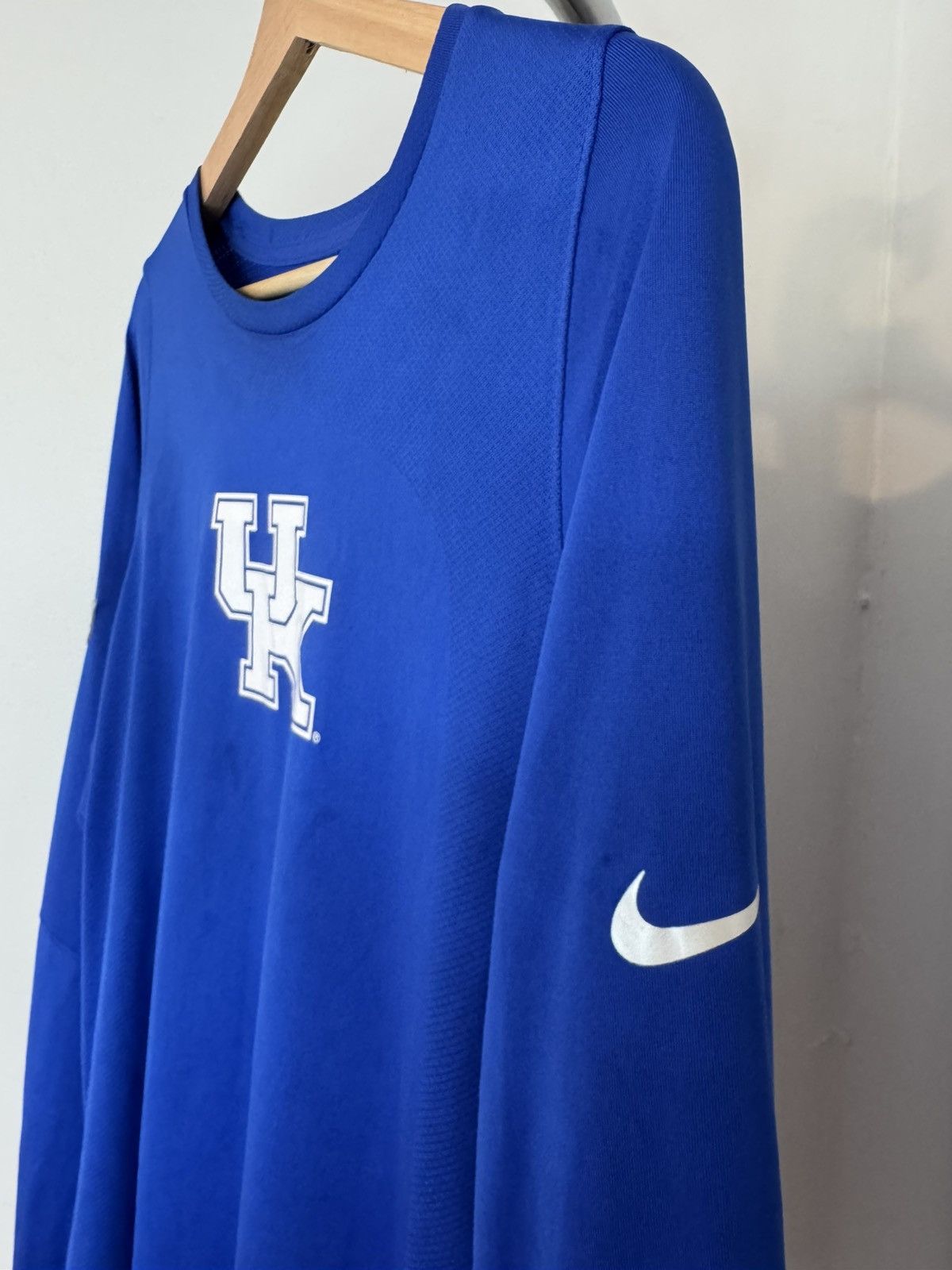 Nike University of Kentucky Nike Longsleeve Dri-Fit Size US L / EU 52-54 / 3 - 4 Thumbnail