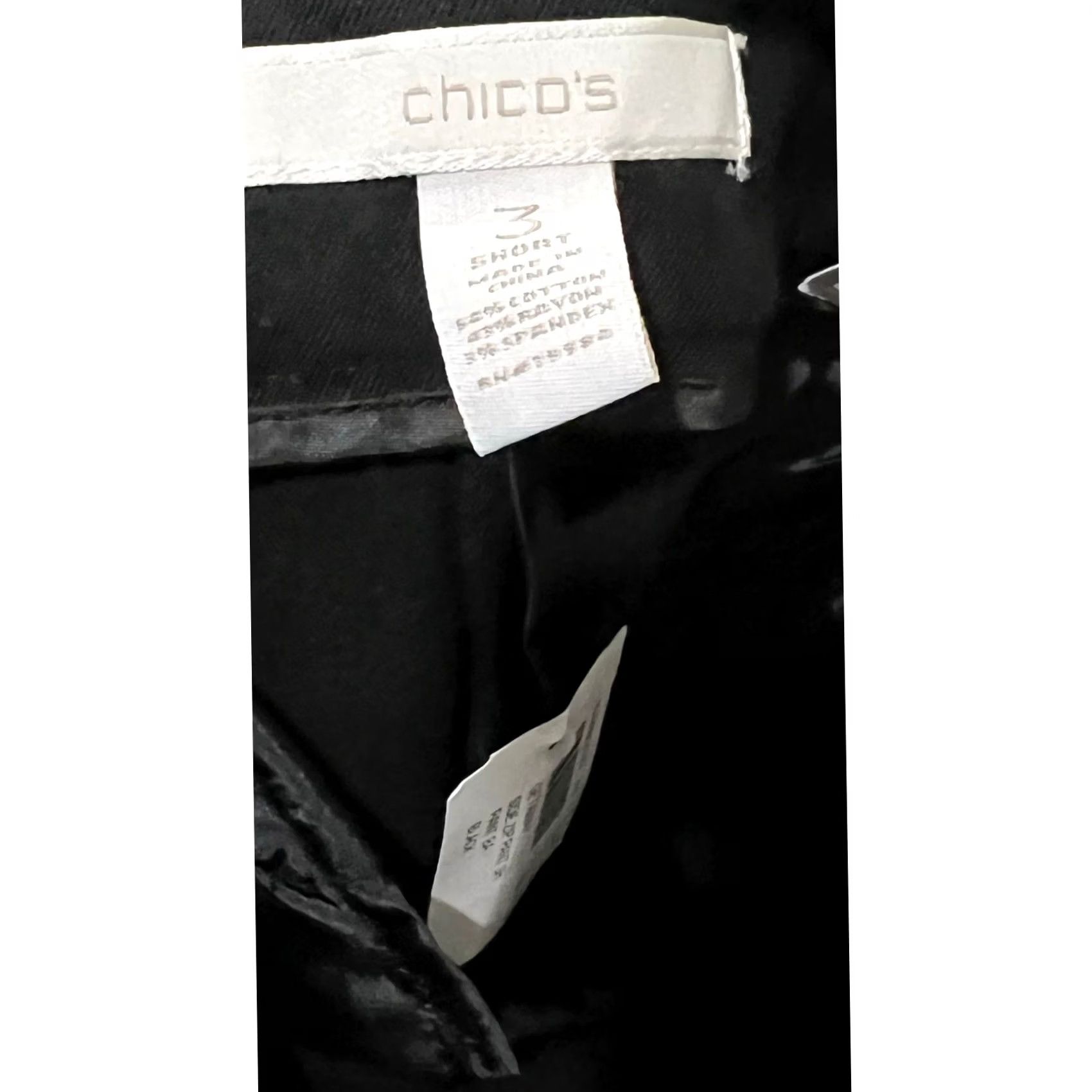 Vintage CHICO'S Black Ultimate Fit Getaway Pants Side Zip Slimming XL Women Pants Short Slimming Chino 3 Short NWT Size 40" / US 18 - 6 Thumbnail