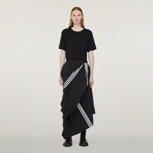 Y-3 Nylon Skirt 3-Stripes Size 30" / US 8 / IT 44 - 1 Thumbnail
