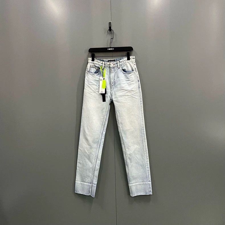 Balenciaga Balenciaga Bleached Washed Denim Jeans - dmc Size US 30 / EU 46 - 1 Thumbnail
