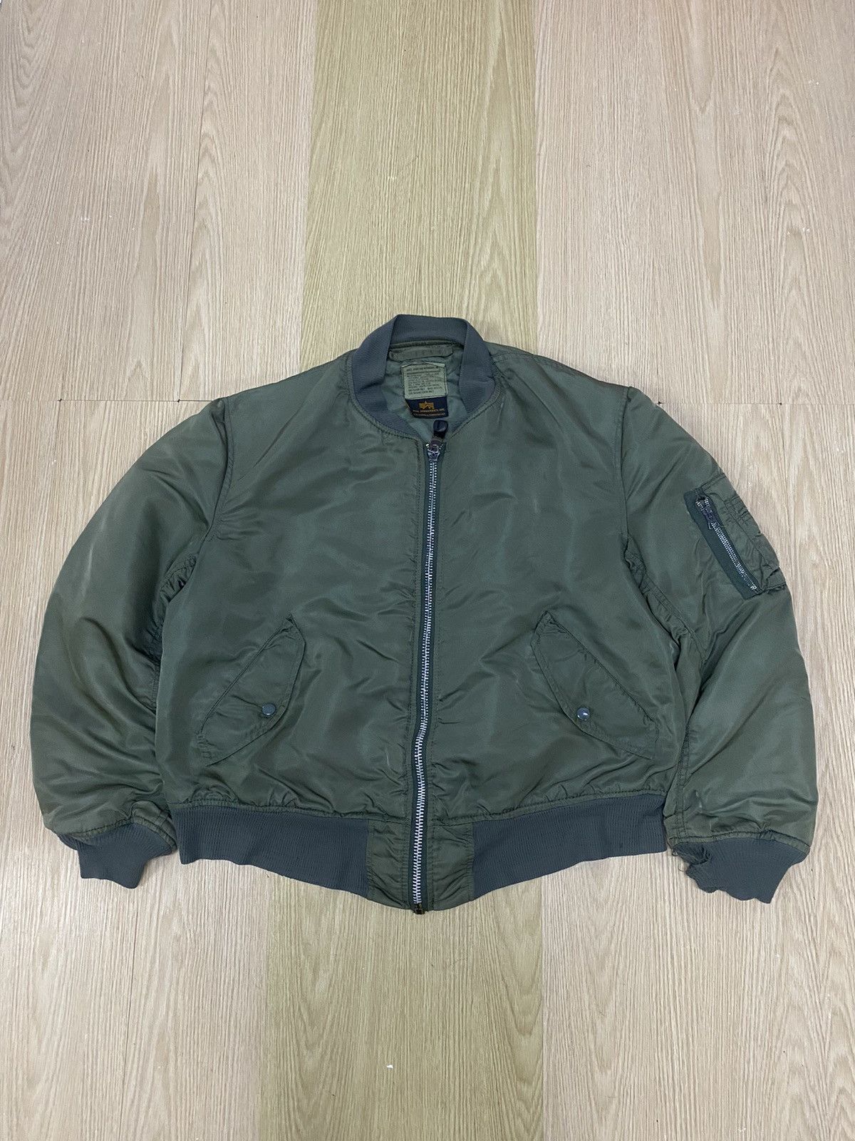 Alpha Industries Vintage 80’s Alpha Industries MA-1 flight jacket Size US XL / EU 56 / 4 - 1 Thumbnail