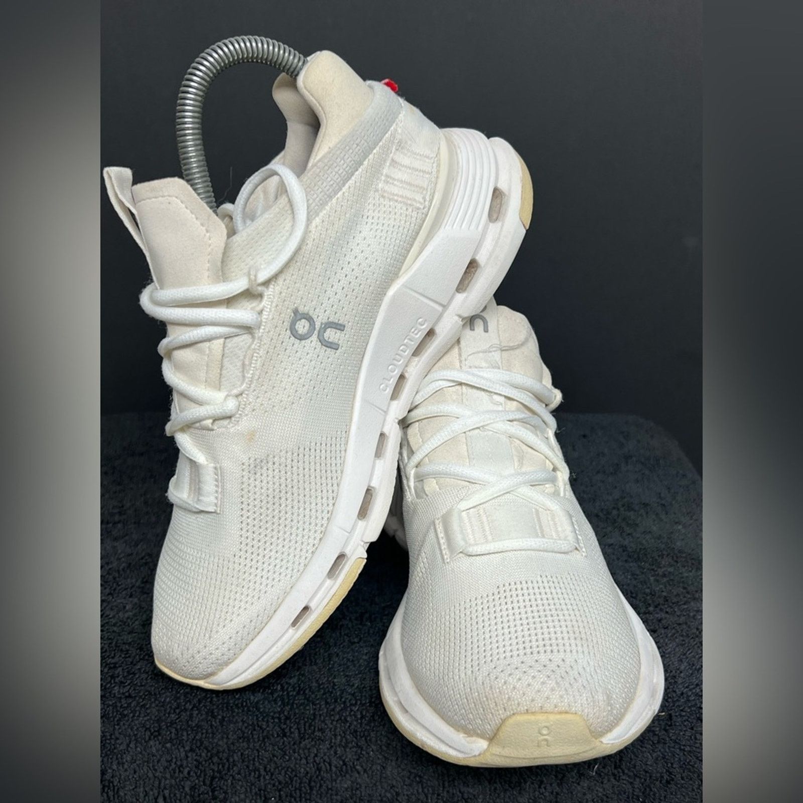 On On Cloud Cloudnova Triple White Running Shoes Women 6 EUC Size US 6 / IT 36 - 3 Thumbnail
