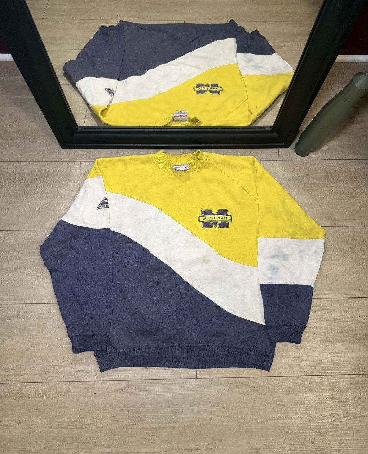 Apex One Vintage / Y2K 1990s Apex One Michigan Crewneck / Sweatshirt Size US L / EU 52-54 / 3 - 1 Thumbnail