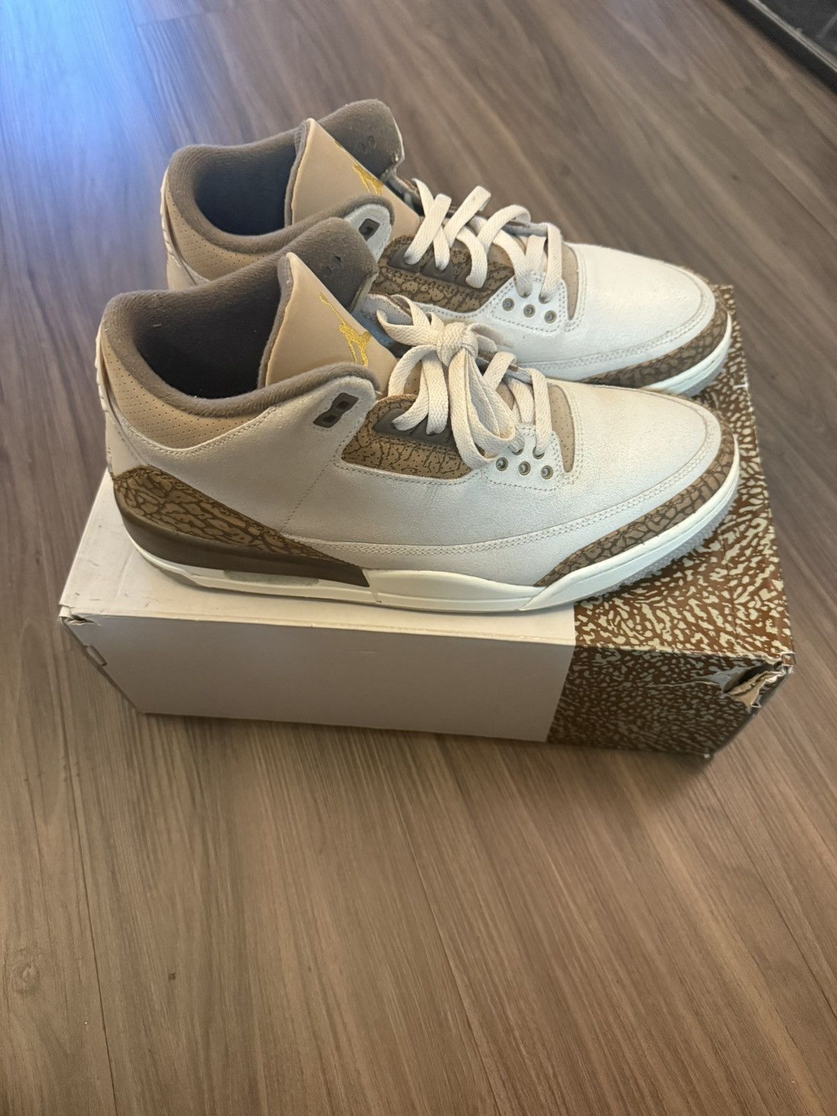 Nike Nike Air Jordan 3 Retro Palomino Size 11.5 Light Orewood Size US 11.5 / EU 44-45 - 3 Thumbnail
