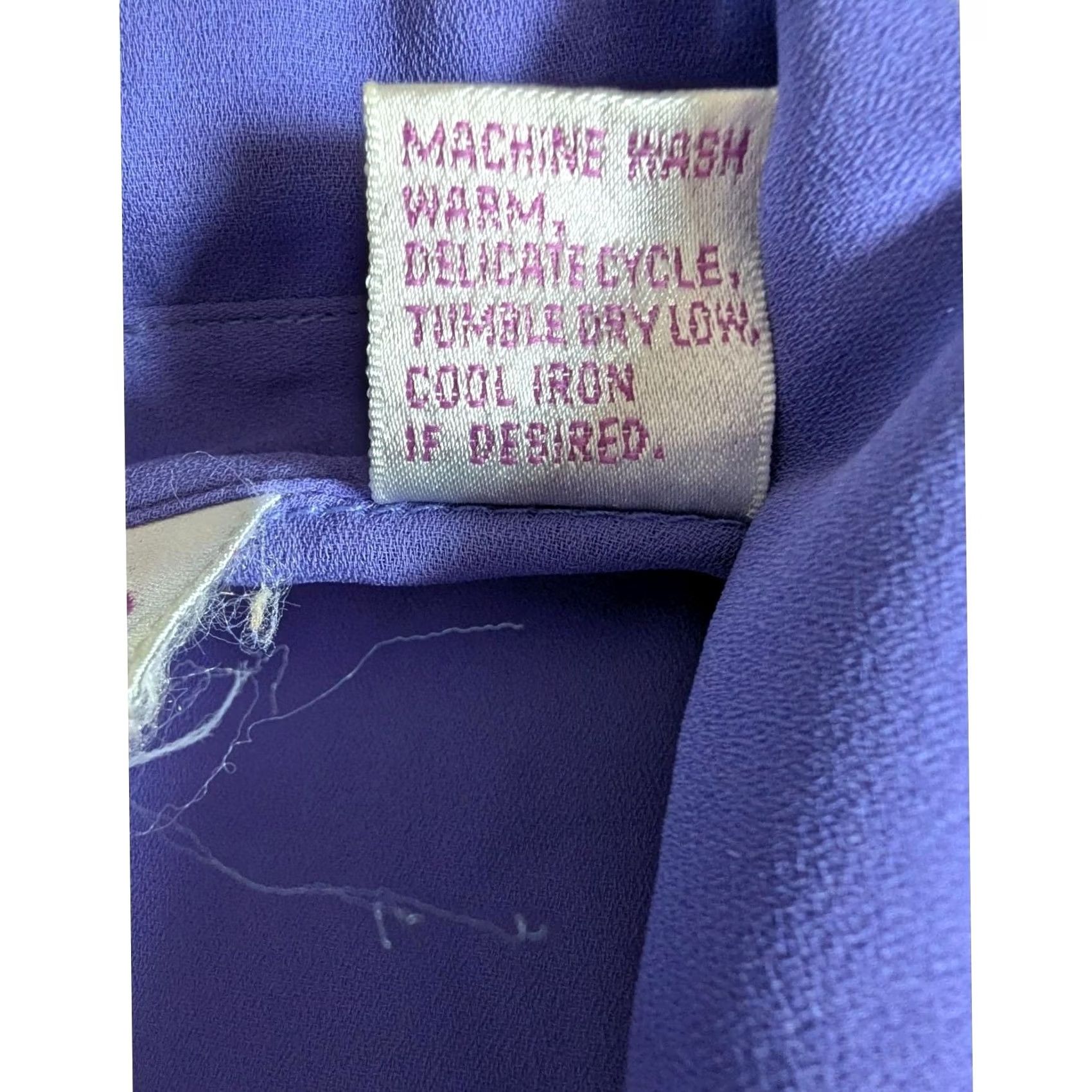 Vintage VINTAGE Blouse Long Sleeve Women's Sz M Purple Button Collared Pleated Pin Tuck Office Cottagecore Size M / US 6-8 / IT 42-44 - 6 Thumbnail