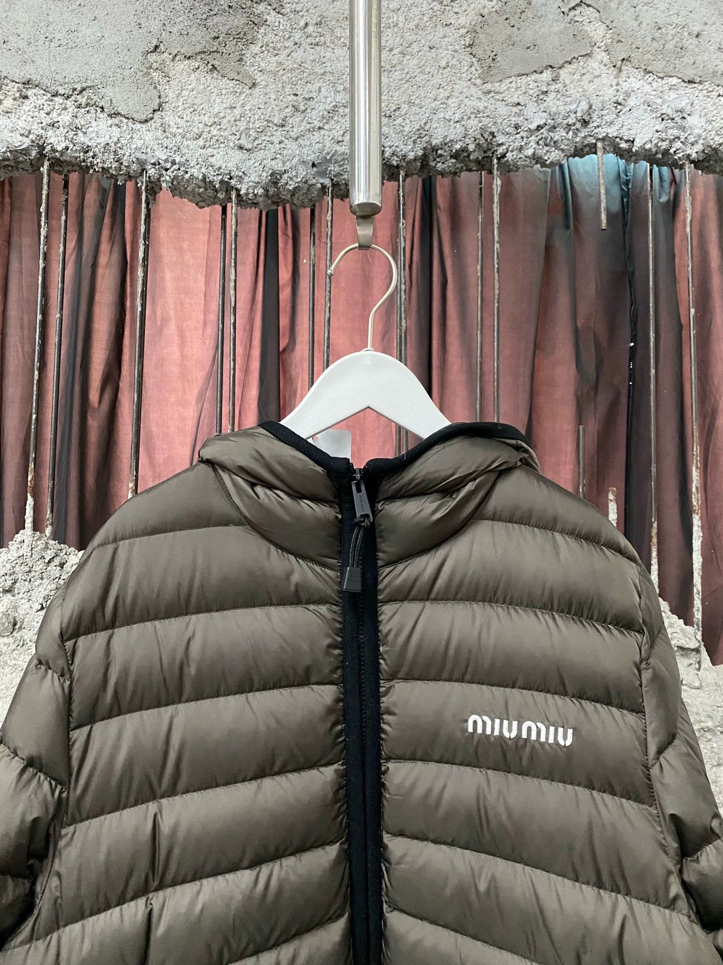 Miu Miu MIU MIU women's puffer down jacket 42 Size M / US 6-8 / IT 42-44 - 3 Thumbnail