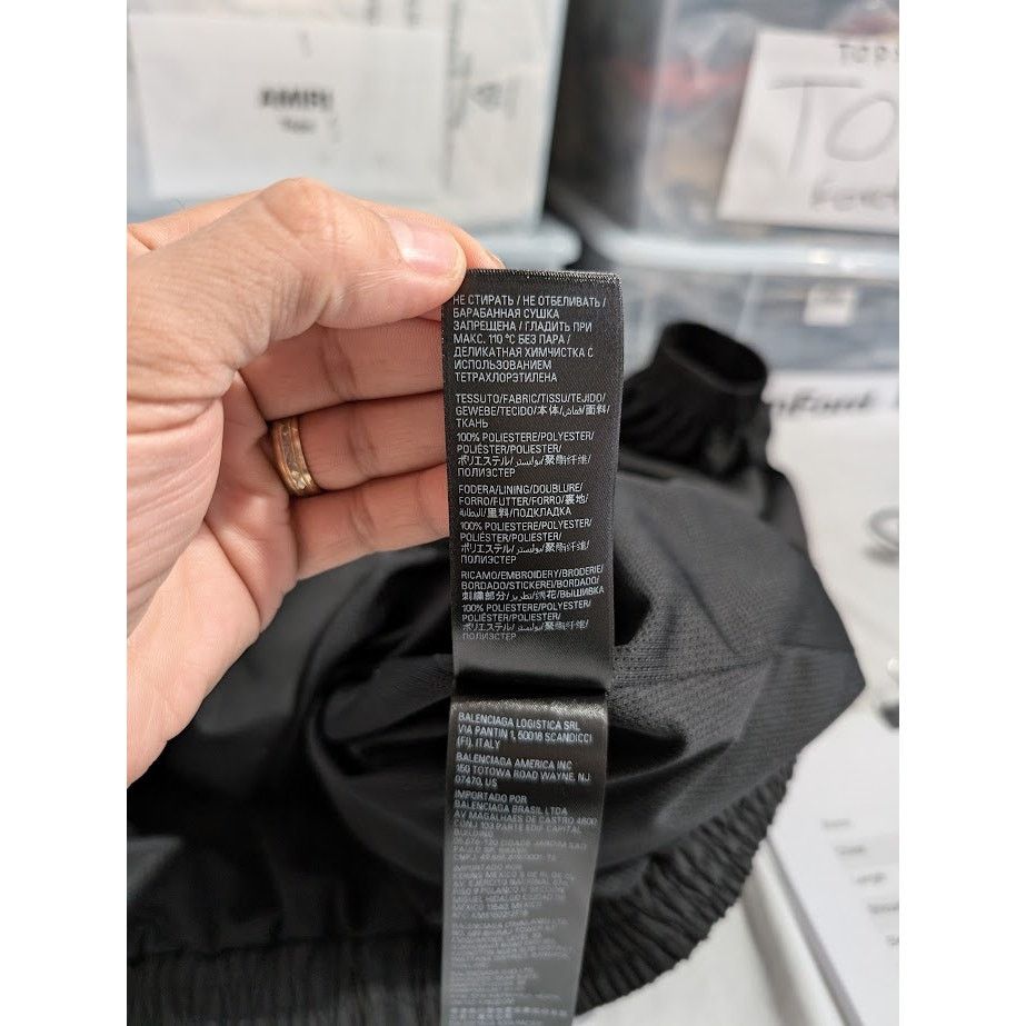 Balenciaga o1rshd1 Off Shoulder Tracksuit in Black Size US XS / EU 42 / 0 - 21 Thumbnail