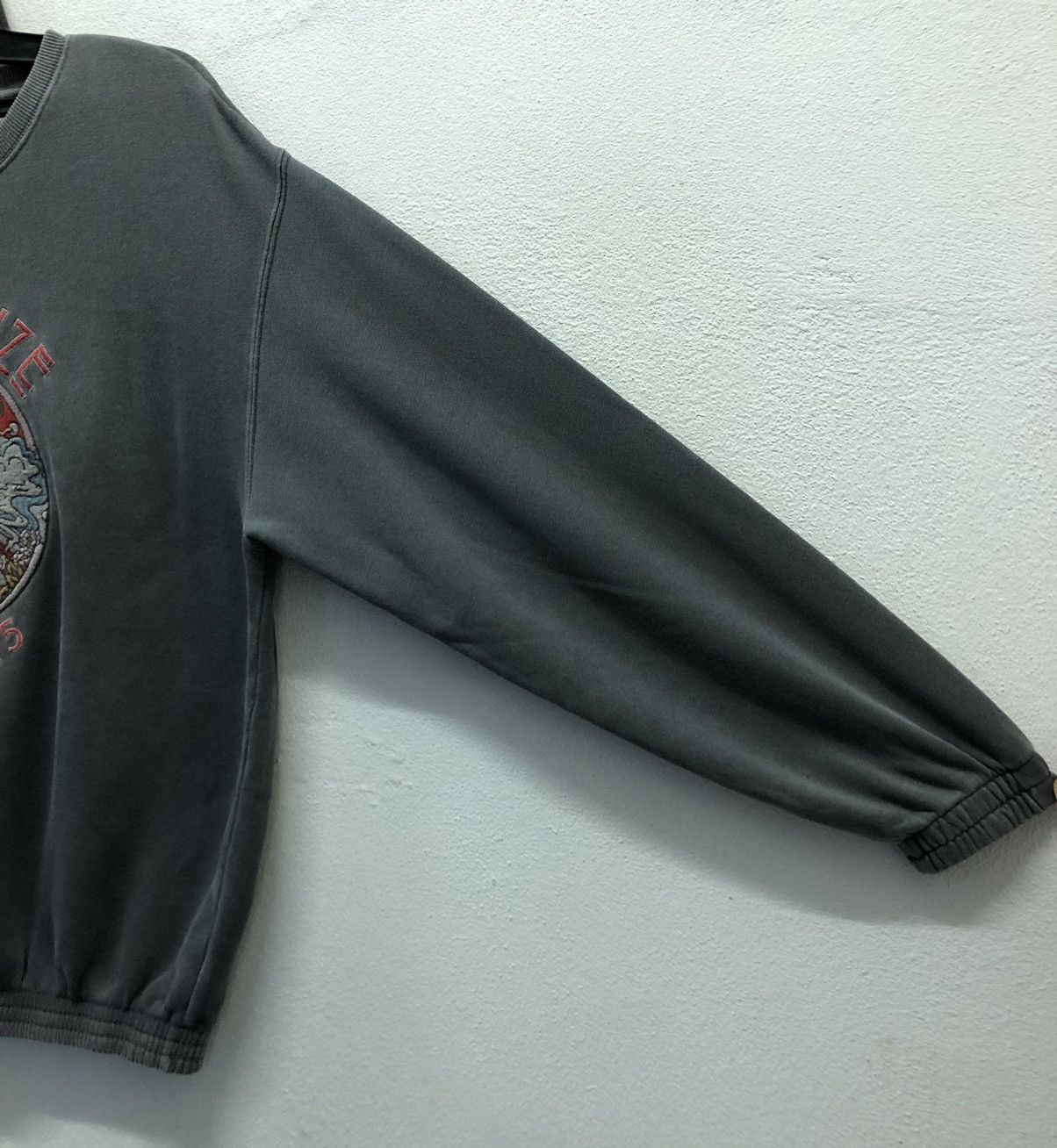 Band Tees Vintage HYPNOTIZE U.S. Tour 1975 Ghanda Sweatshirt Size US XL / EU 56 / 4 - 6 Thumbnail