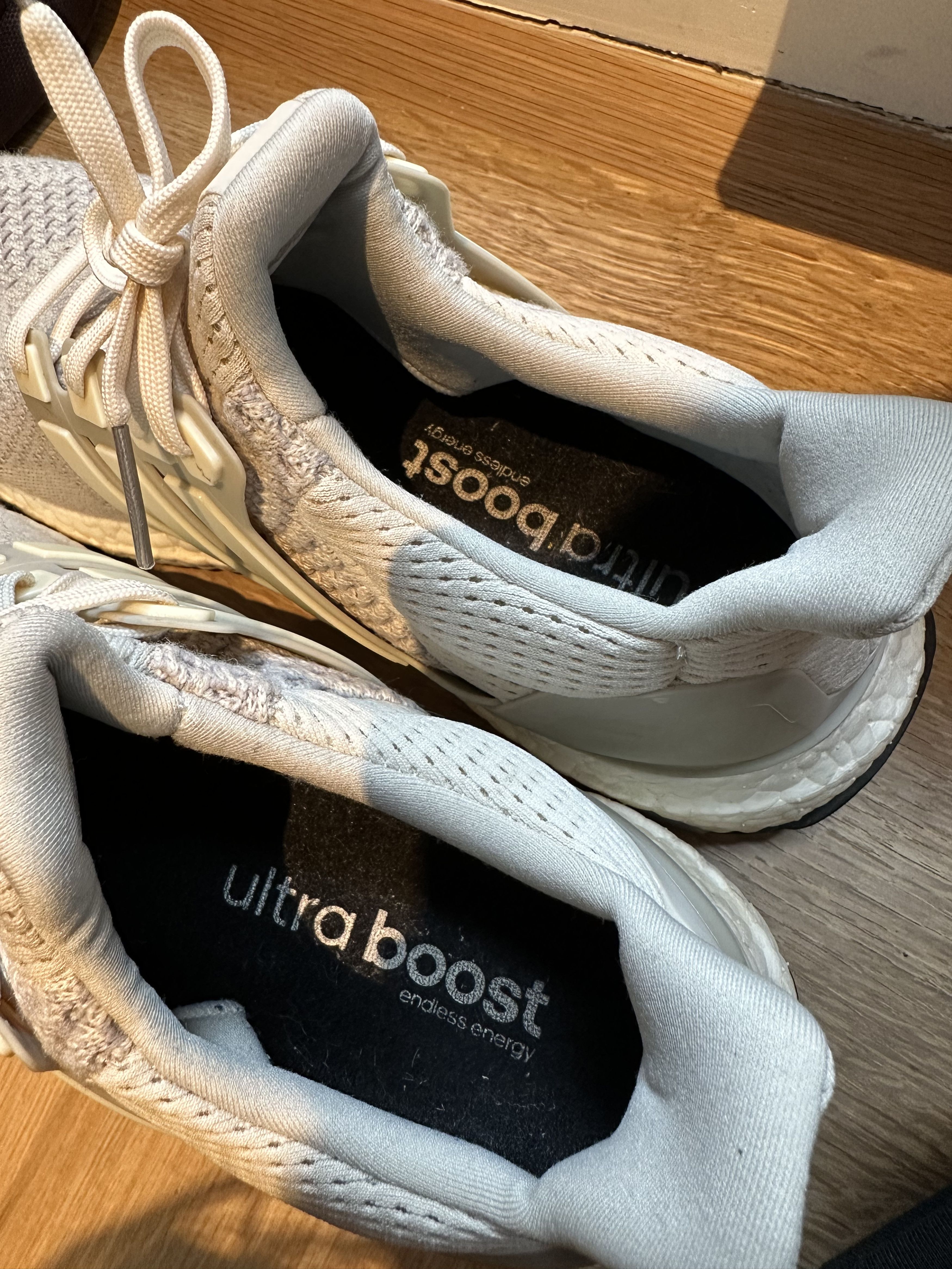 Adidas Adidas ultraBoost Cream 1.0 2015 Size US 10.5 / EU 43-44 - 6 Thumbnail