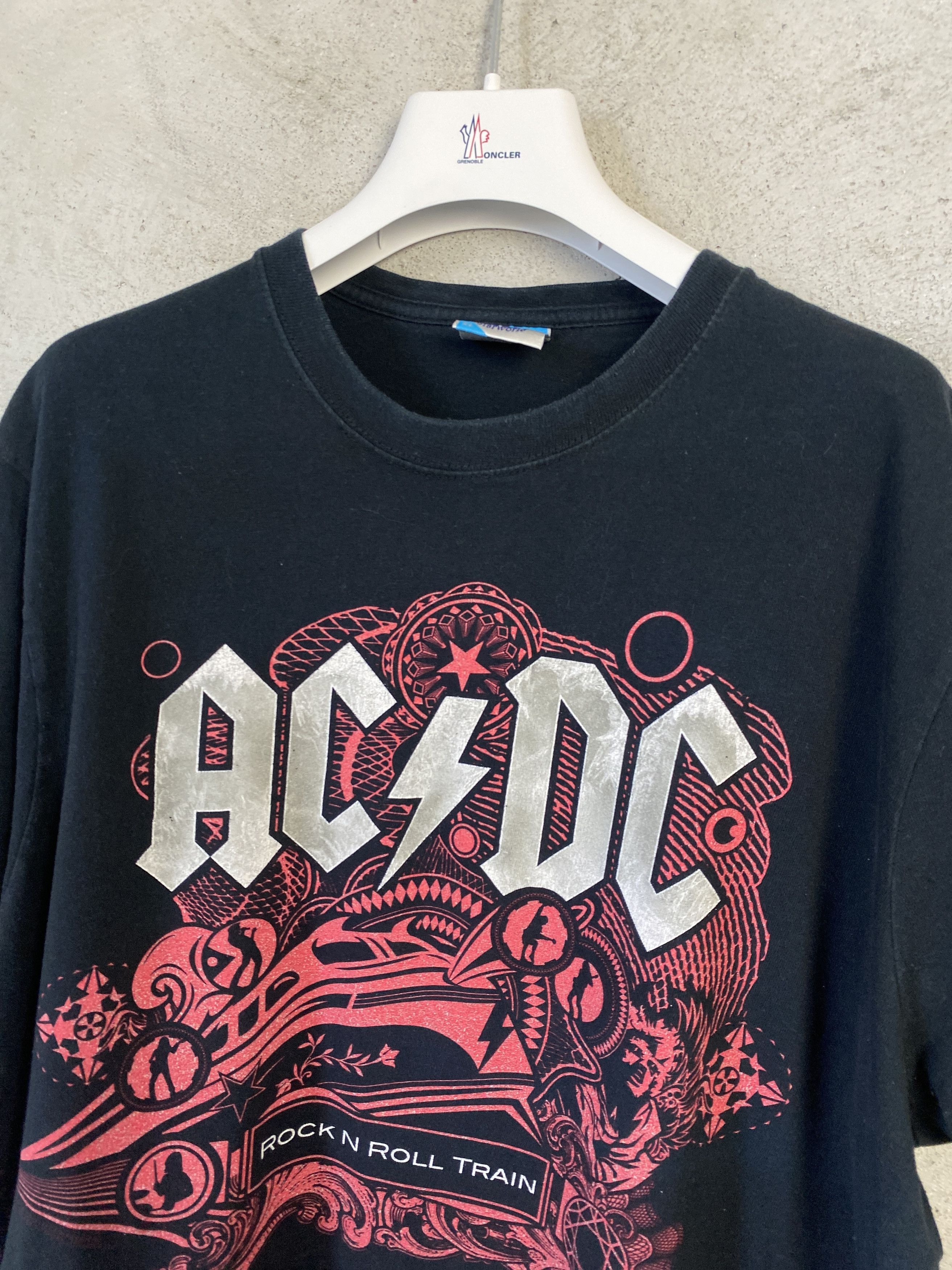 AC/DC ACDC 2008/2009 printed t-shirt tee rock band opium Size US XL / EU 56 / 4 - 2 Thumbnail