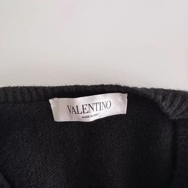 Valentino Valentino Black Big V sweater Size XS / US 0-2 / IT 36-38 - 6 Thumbnail