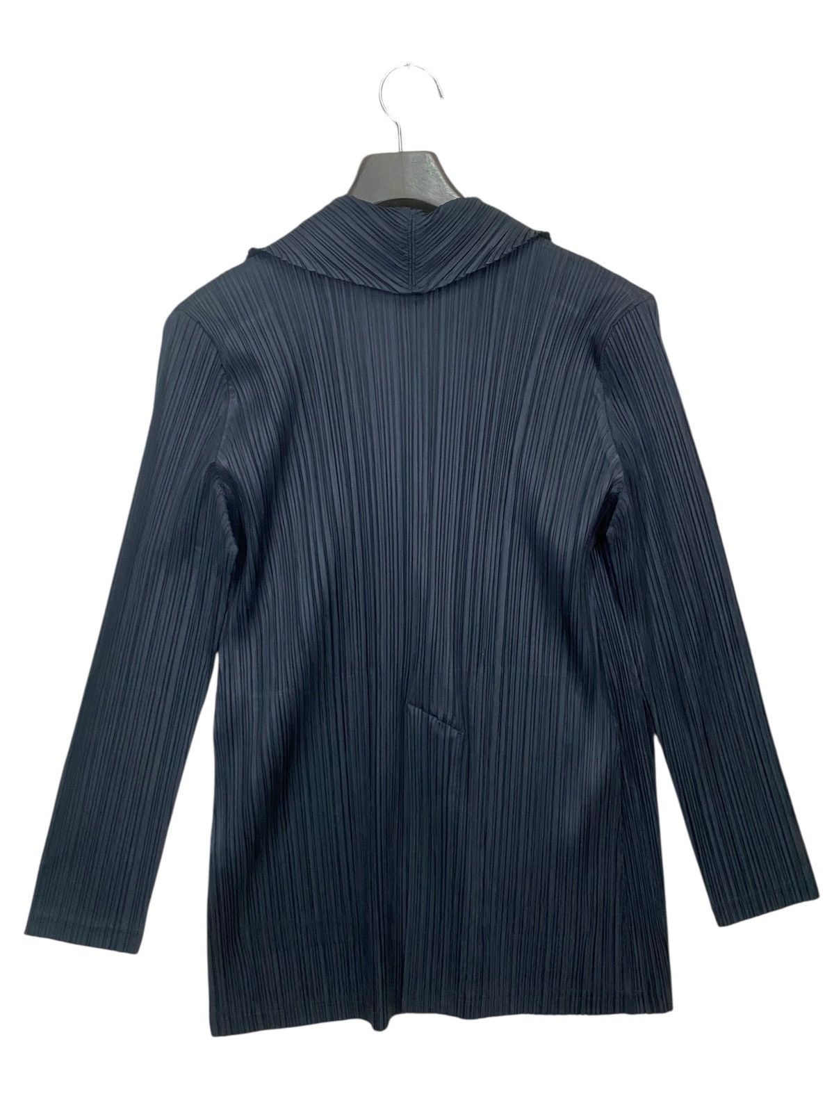 Pleats Please Issey Miyake Vintage pleats please issey miyake black blazer Size US M / EU 48-50 / 2 - 8 Thumbnail