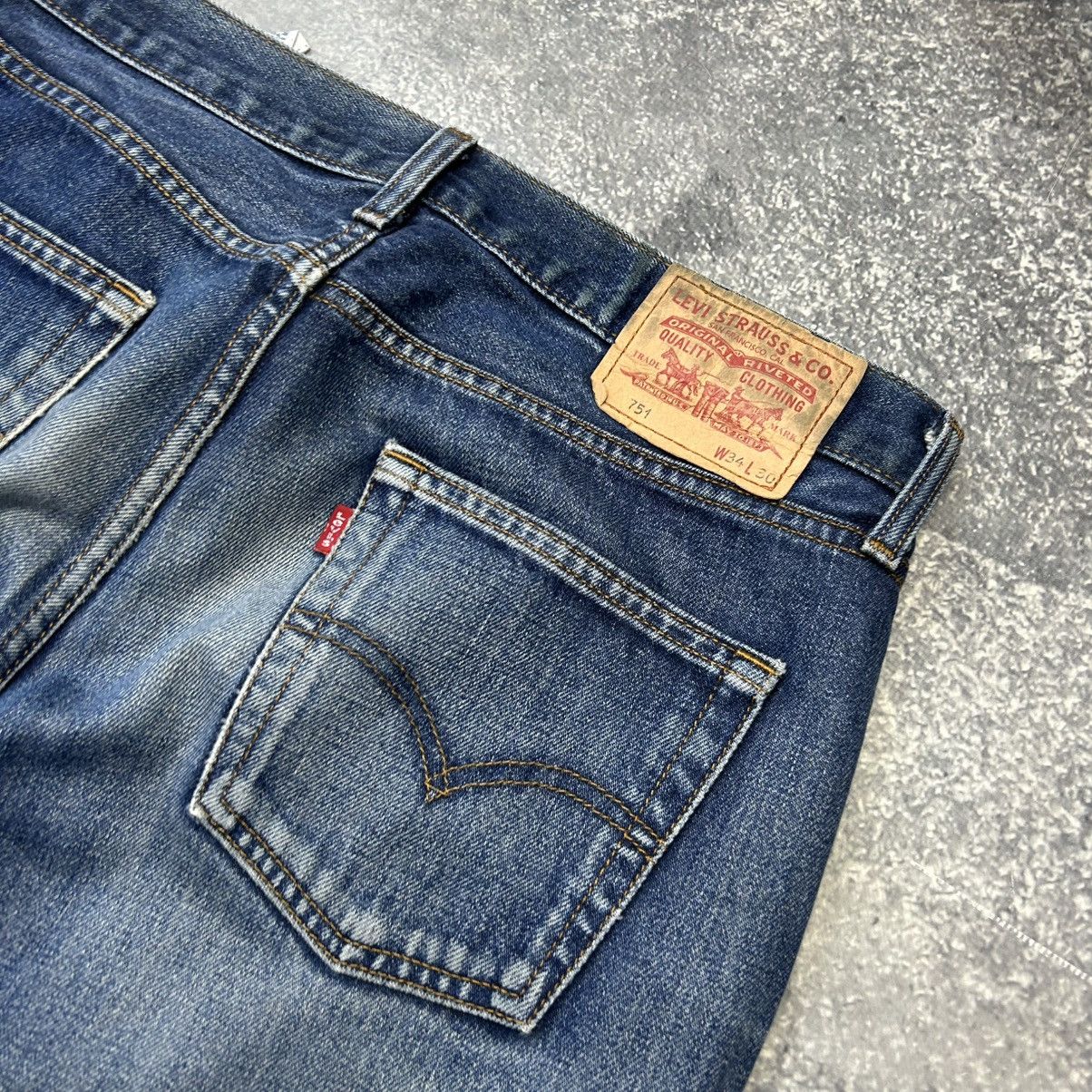 Levi's Vintage Clothing Vintage Levis 751 Baggy Blue Denim Streetwear jeans Size US 34 / EU 50 - 3 Thumbnail