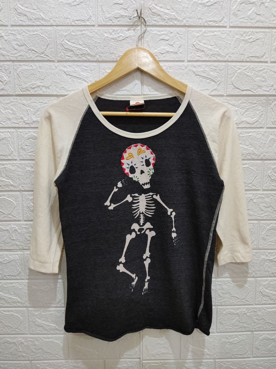 Japanese Brand SPINBOX Skeleton Embroidery 3 Quater Tee Size S / US 4 / IT 40 - 1 Thumbnail