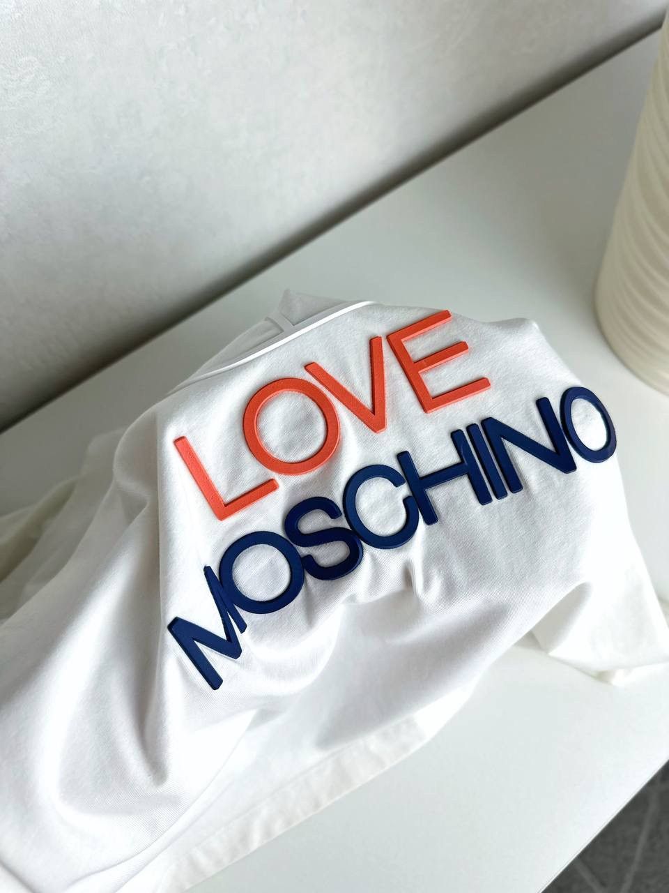 Love Moschino Love Moschino White 3D Logo Peace Sign Graphic Tee Size 3XL / US 20-22 - 2 Thumbnail
