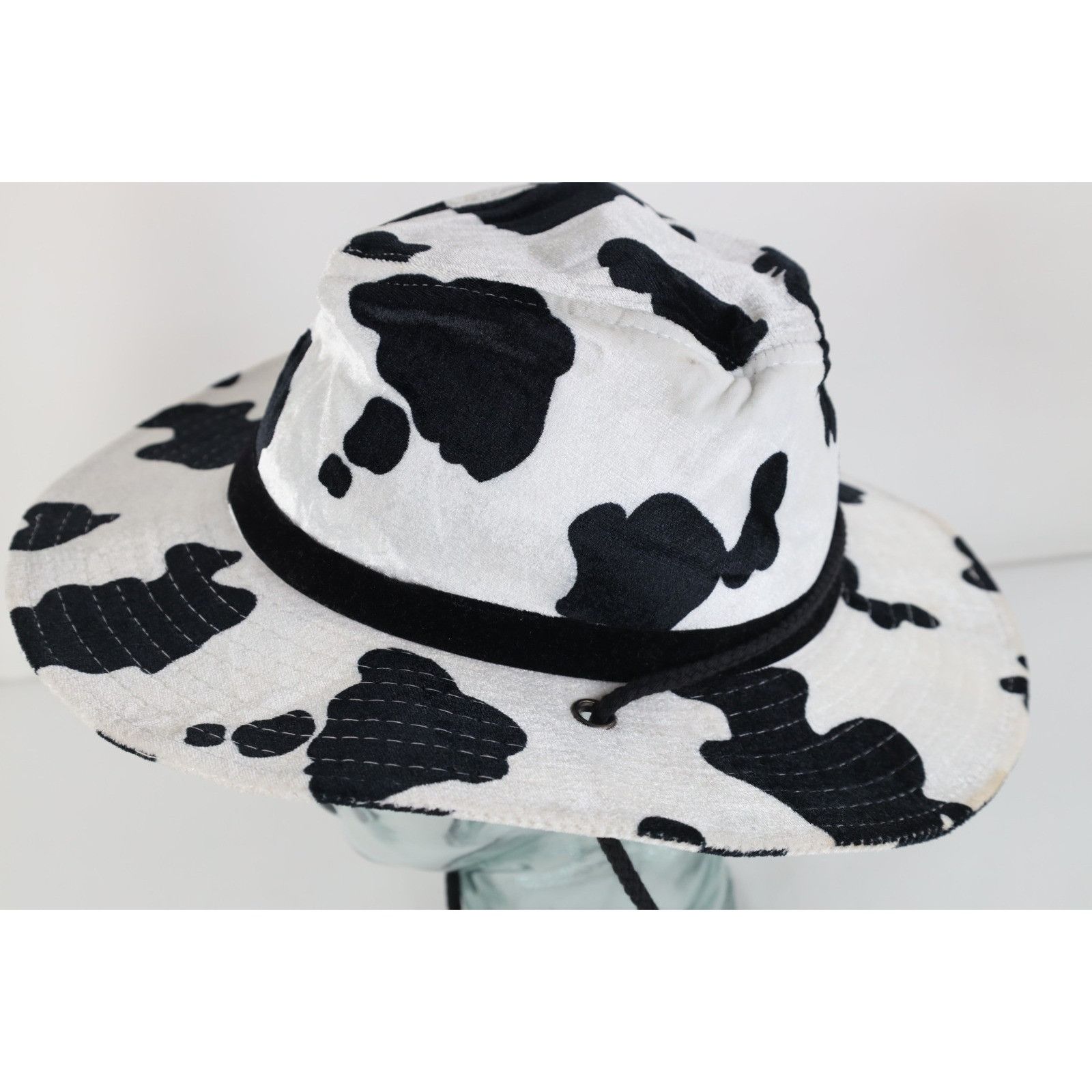 Vintage Vintage 90s Streetwear Cowgirl Cow Spots Velour Cowboy Hat Size ONE SIZE - 3 Thumbnail