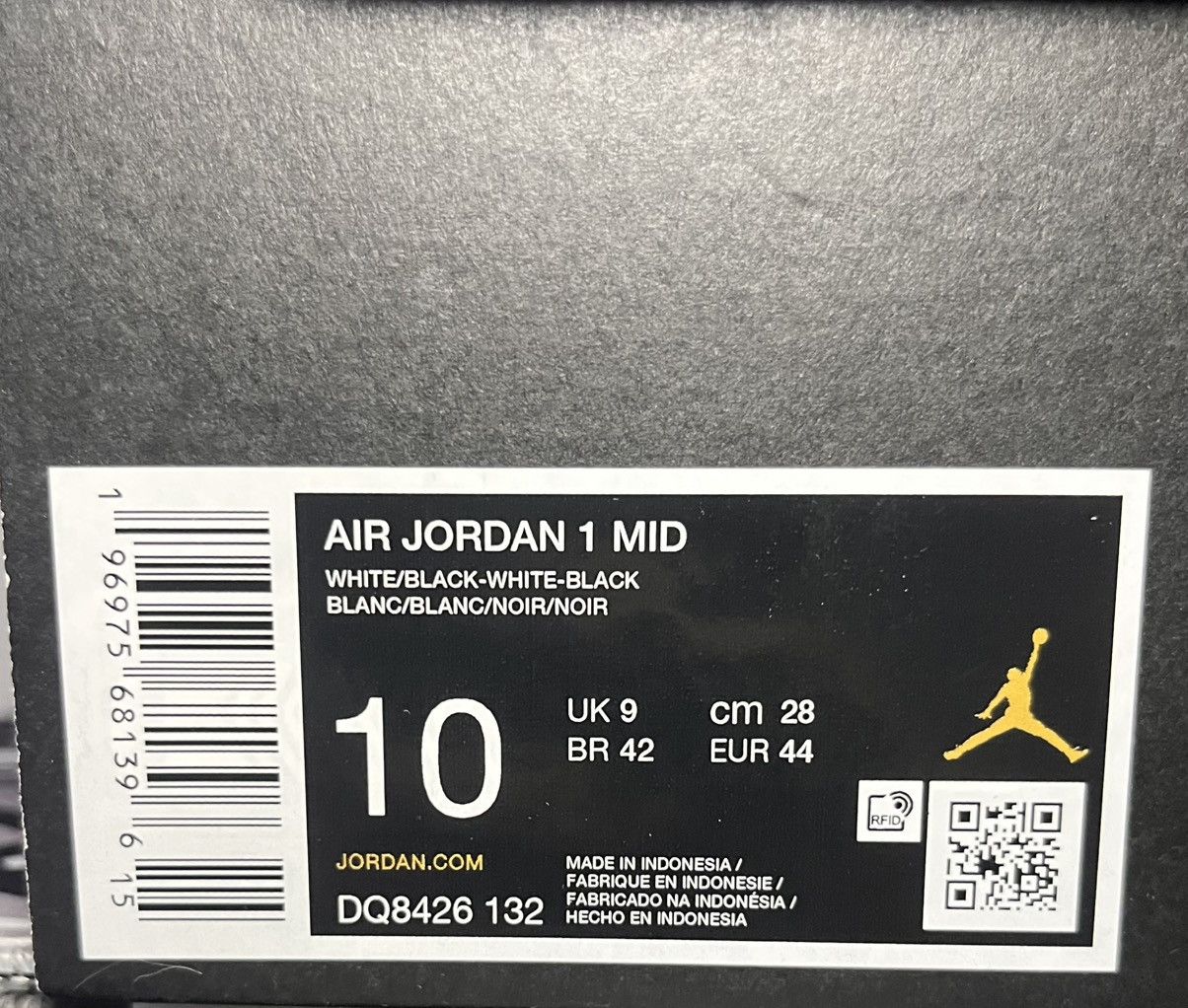 Jordan Brand Air Jordan 1 mid “white Black” Size US 10 / EU 43 - 10 Thumbnail
