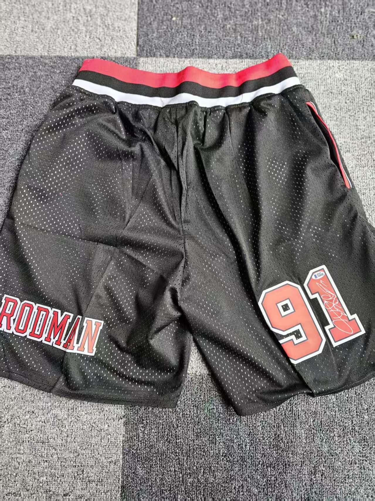 NBA Dennis Rodman Short Bulls 91 Short Pocket Short XXL Size US 38 / EU 54 - 2 Thumbnail