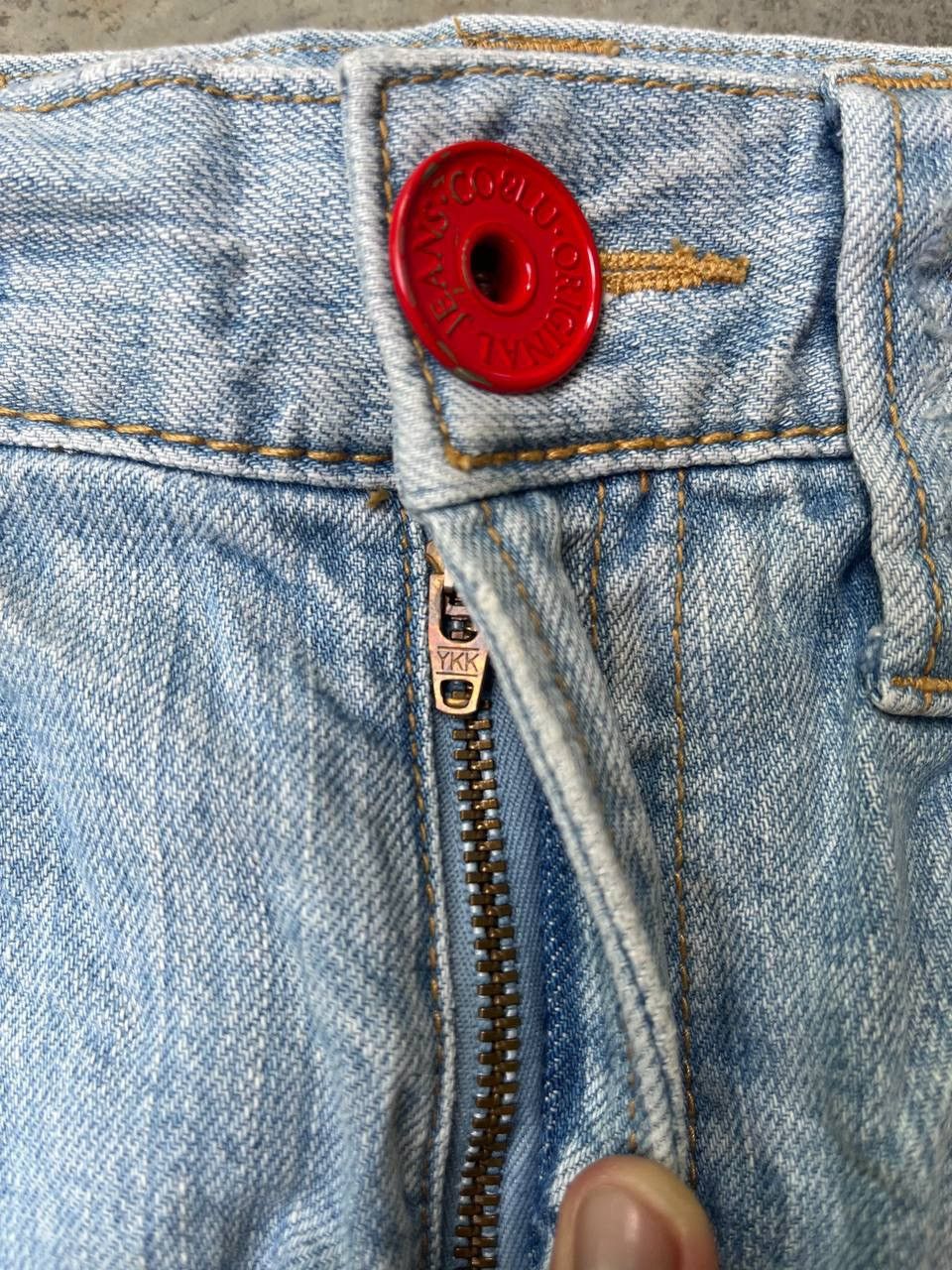 Other CO & LU STRAIGHT CUT JEANS SMALL DISTRESSED Size US 36 / EU 52 - 8 Thumbnail