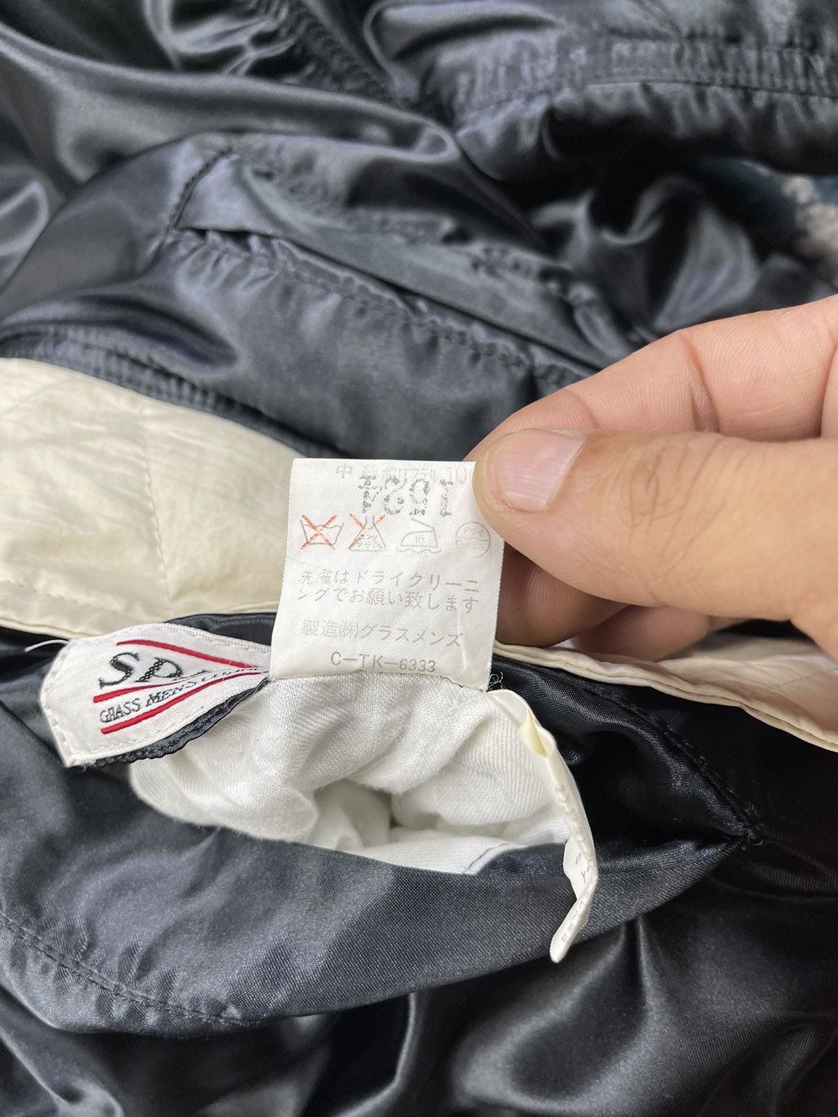 Vintage Vintage Spats White Poly Plastic Reversible Bombers Size US M / EU 48-50 / 2 - 15 Thumbnail
