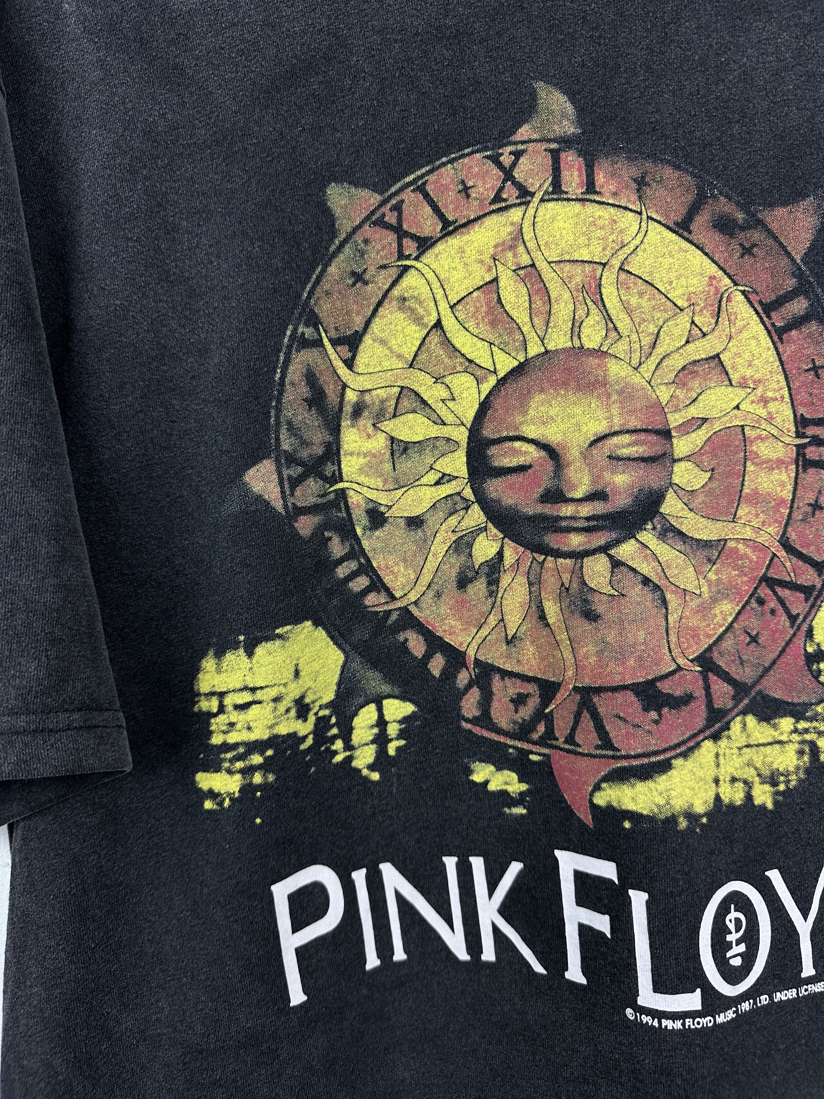 Band Tees Vintage 1994 Pink Floyd North American Shirt Band Tee Rare Size US M / EU 48-50 / 2 - 4 Thumbnail