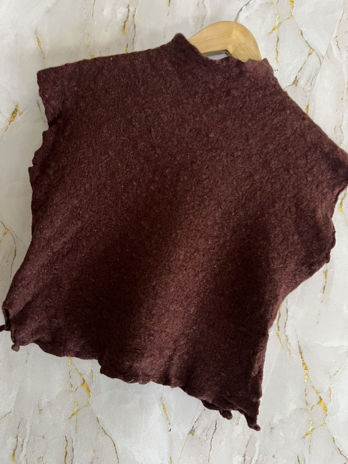 Issey Miyake Plantation Red Crop-Top – Designer Issey Miyake Inspired Size M / US 6-8 / IT 42-44 - 6 Thumbnail