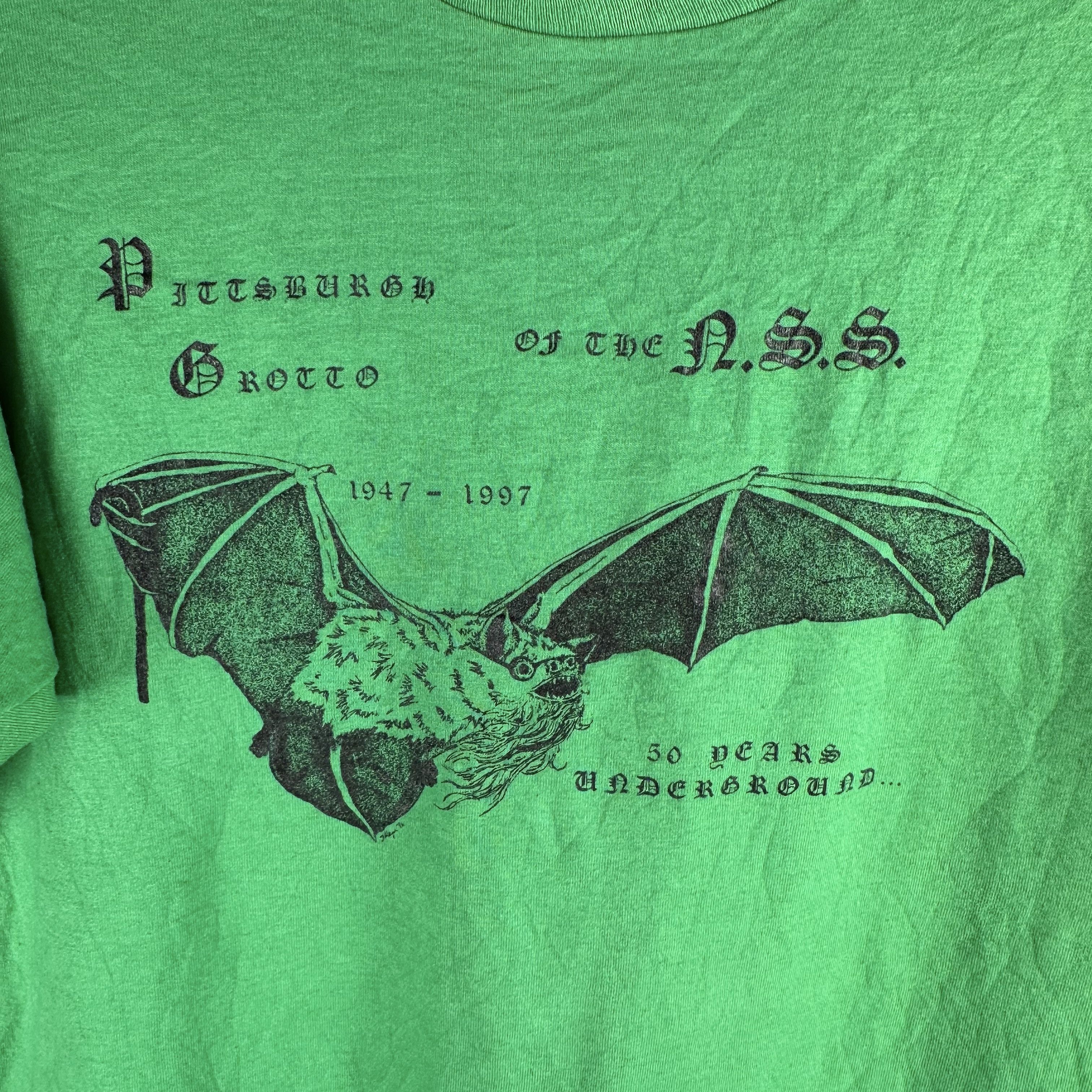 Vintage 1997 Pittsburgh Grotto of the NSS Bat Graphic T-shirt Size US L / EU 52-54 / 3 - 2 Thumbnail