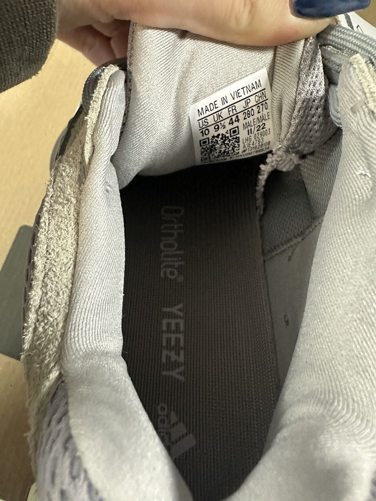 Yeezy Yeezy 500 ‘Stone Salt’ Size US 10 / EU 43 - 6 Thumbnail