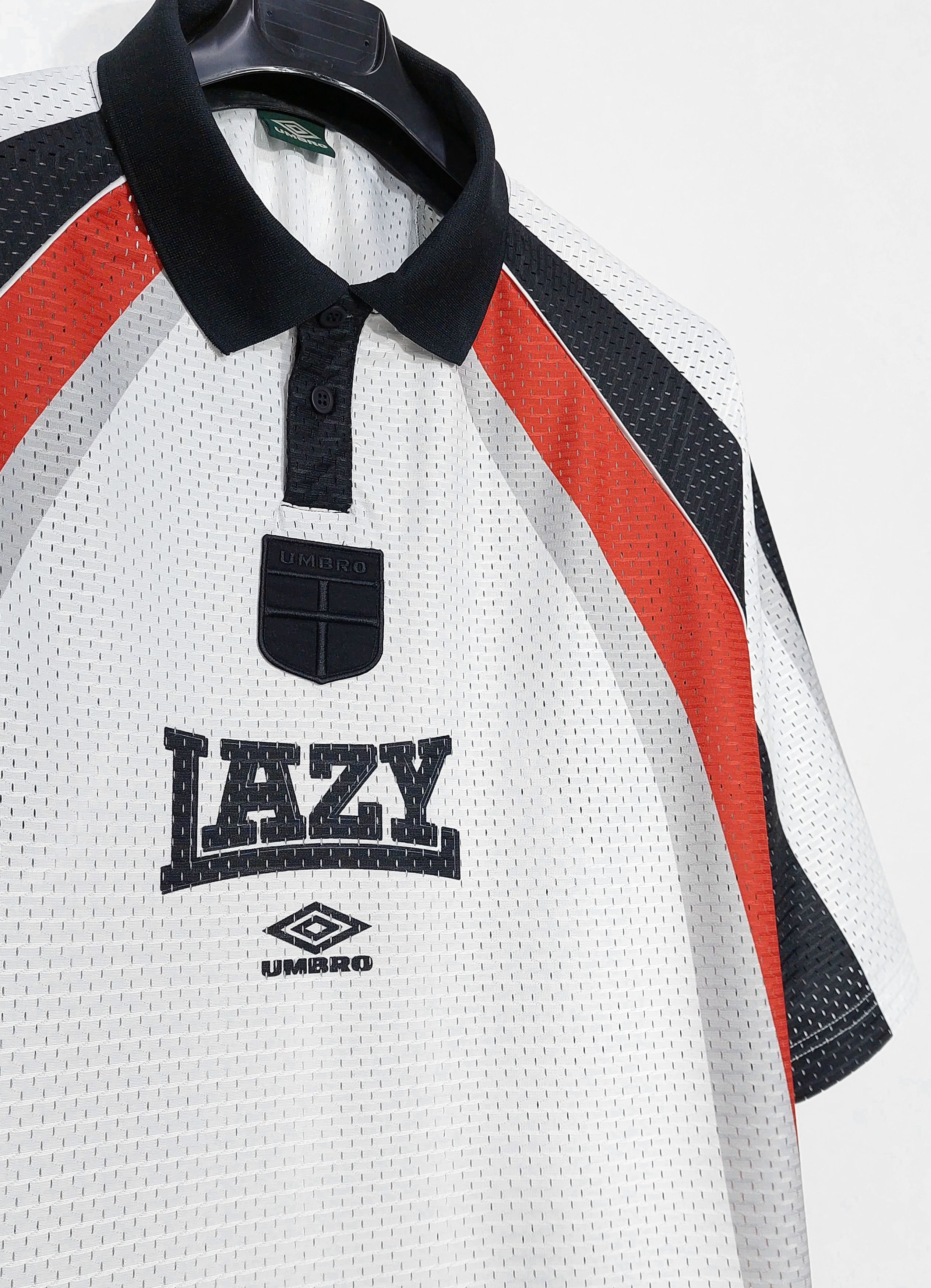 Umbro 'lazy' mesh polyester SS polo shirt - white L Size US L / EU 52-54 / 3 - 5 Thumbnail