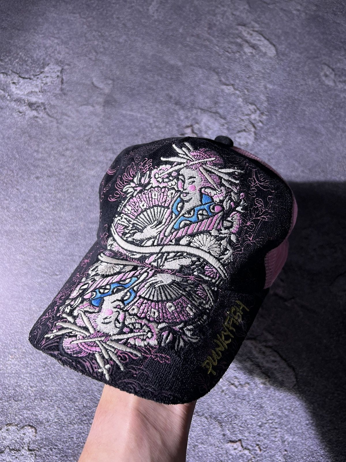 Christian Audigier 🇯🇵 Vintage Ed Hardy Styled Velour Cap Japan Geisha hype Y2K Size ONE SIZE - 1 Thumbnail