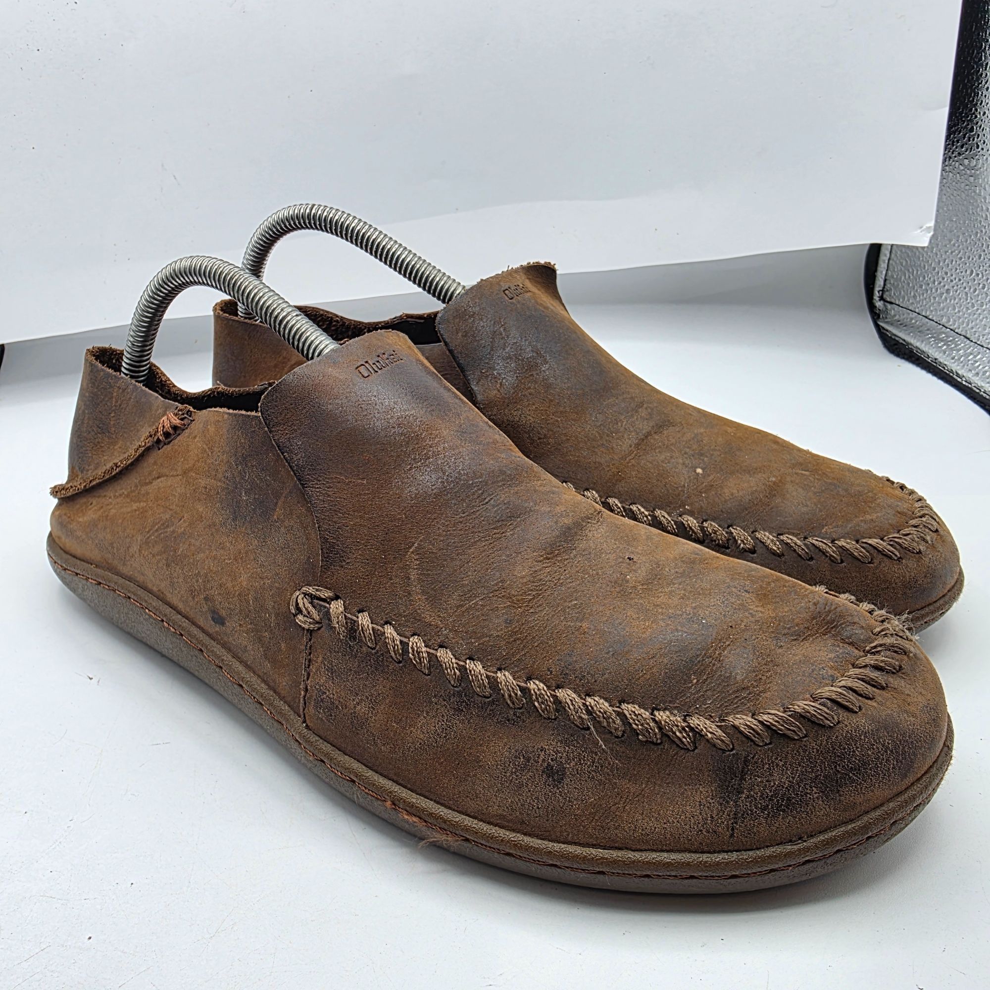 Olukai Olukai Akahai Mens Size 9 Brown Shoes Leather Casual Slip On Size US 9 / EU 42 - 1 Thumbnail