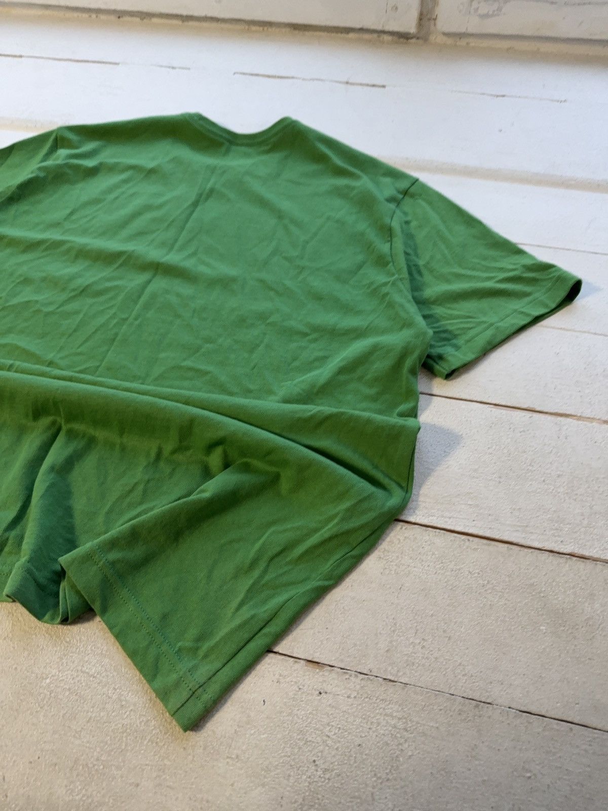 Apple 00s Apple Green Logo Minimal Corporate Promo T-Shirt XL Size US XL / EU 56 / 4 - 11 Thumbnail
