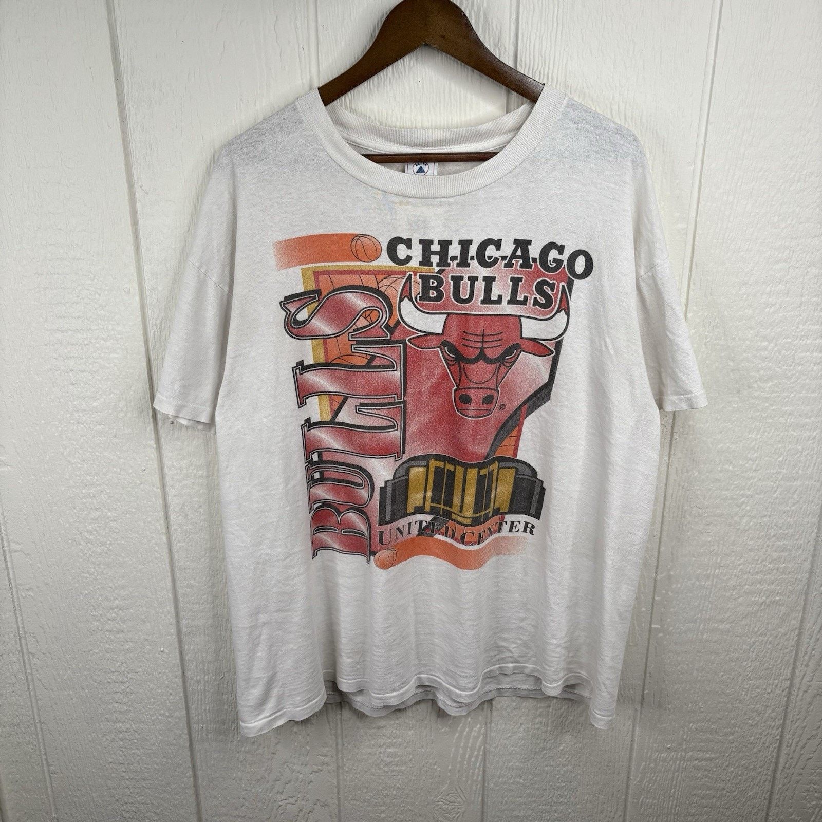 NBA Vintage 90’s NBA Bulls United Center Tee Shirt Size XL Size US XL / EU 56 / 4 - 1 Thumbnail
