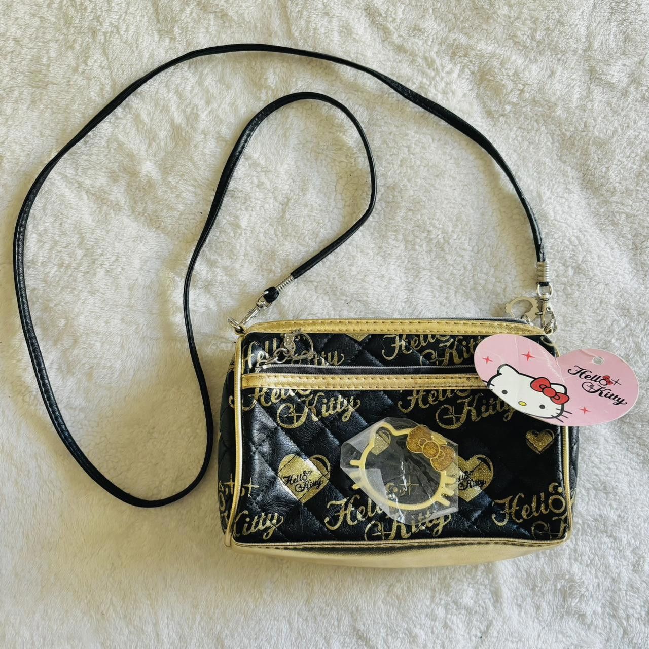 Designer × Vintage Vintage y2k Hello Kitty Black and Gold Crossbody Bag Size ONE SIZE - 1 Thumbnail